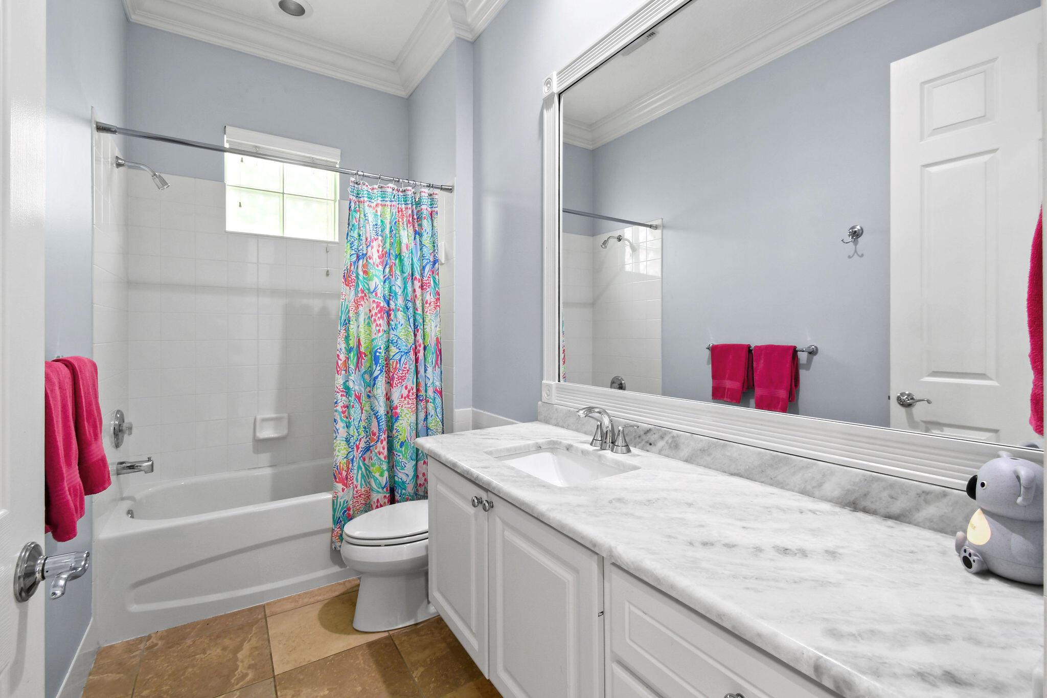 2584 E Community Dr Jupiter, FL 33458