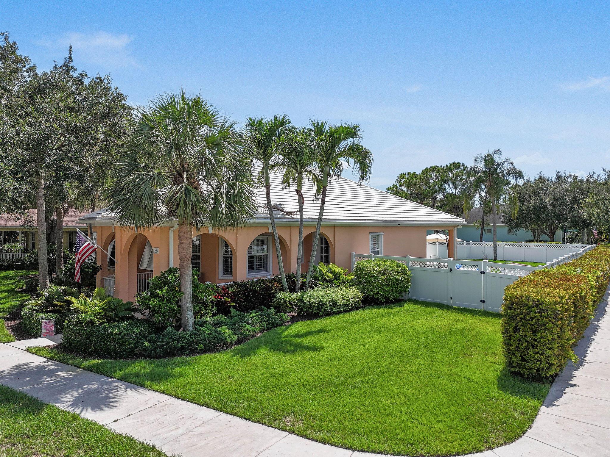 2584 E Community Dr Jupiter, FL 33458