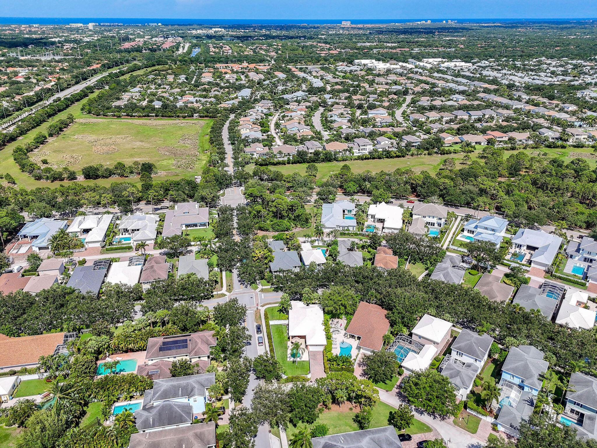 2584 E Community Dr Jupiter, FL 33458