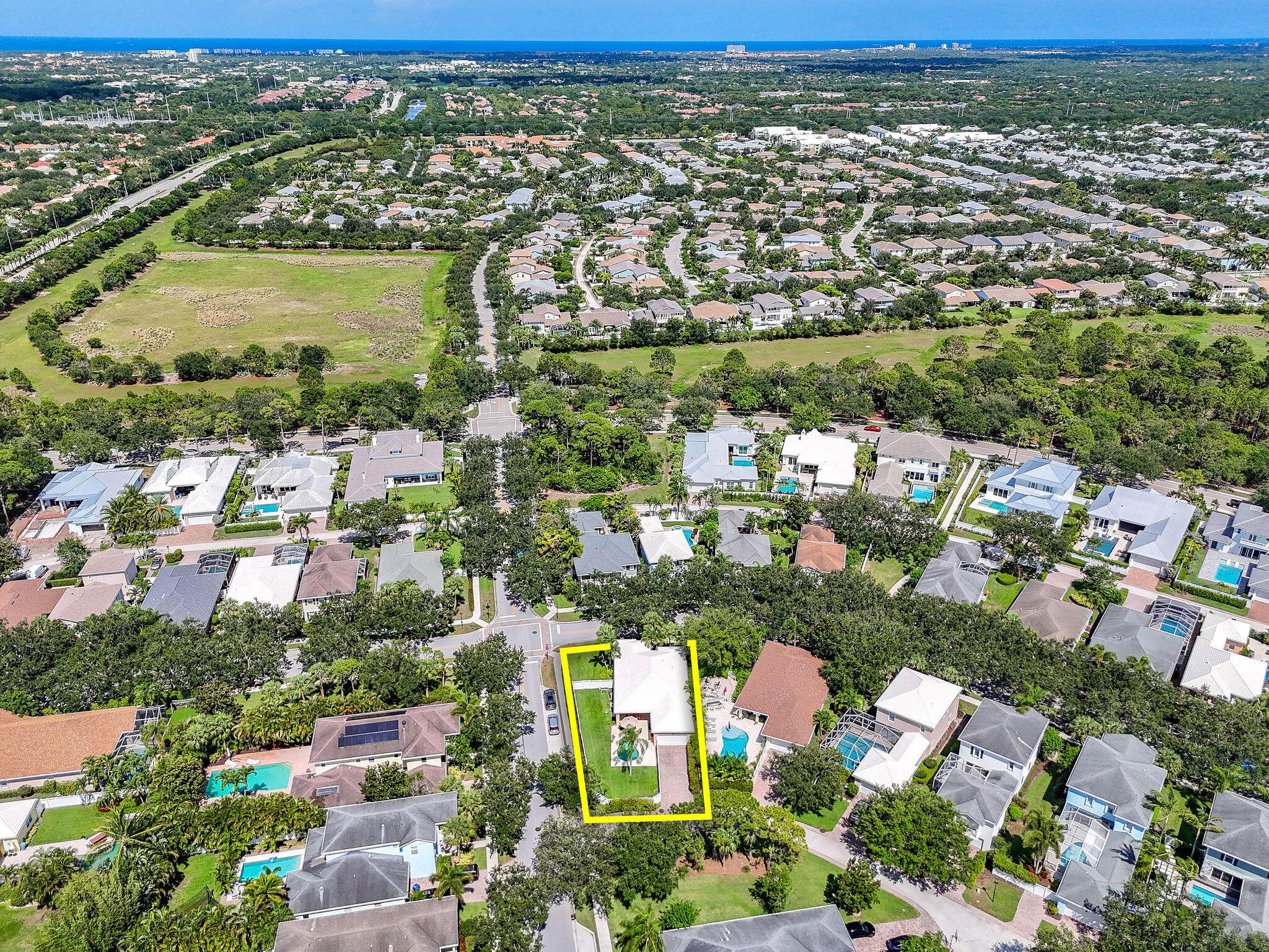 2584 E Community Dr Jupiter, FL 33458