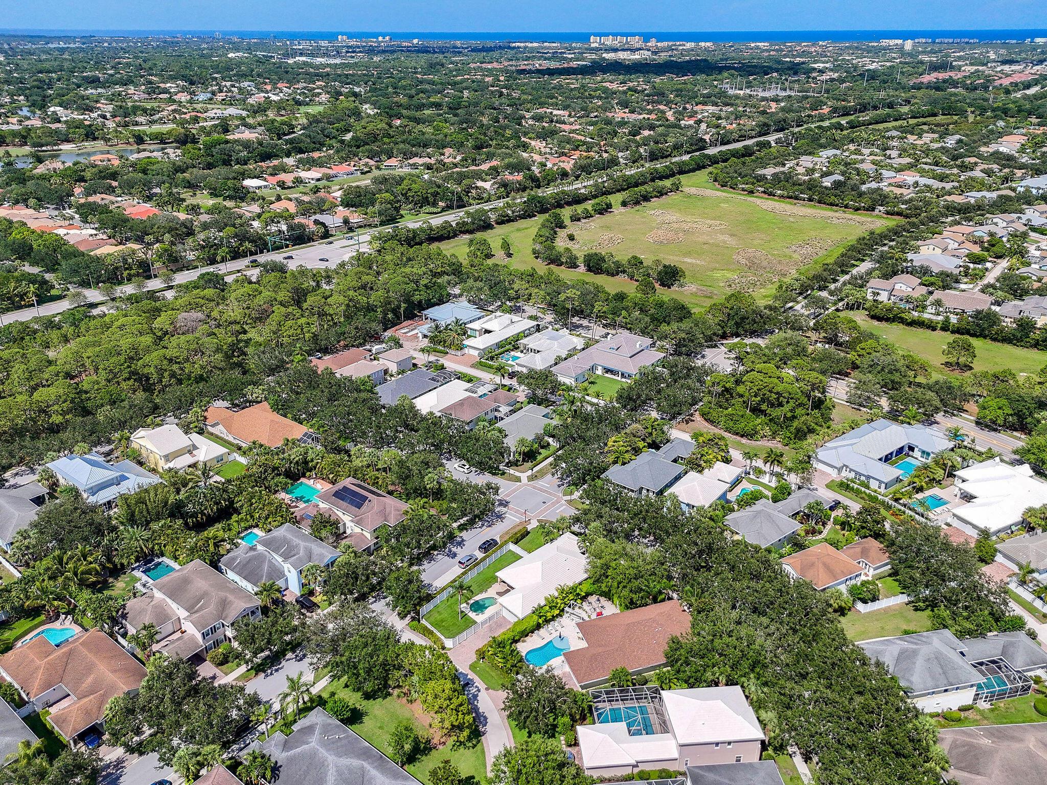 2584 E Community Dr Jupiter, FL 33458