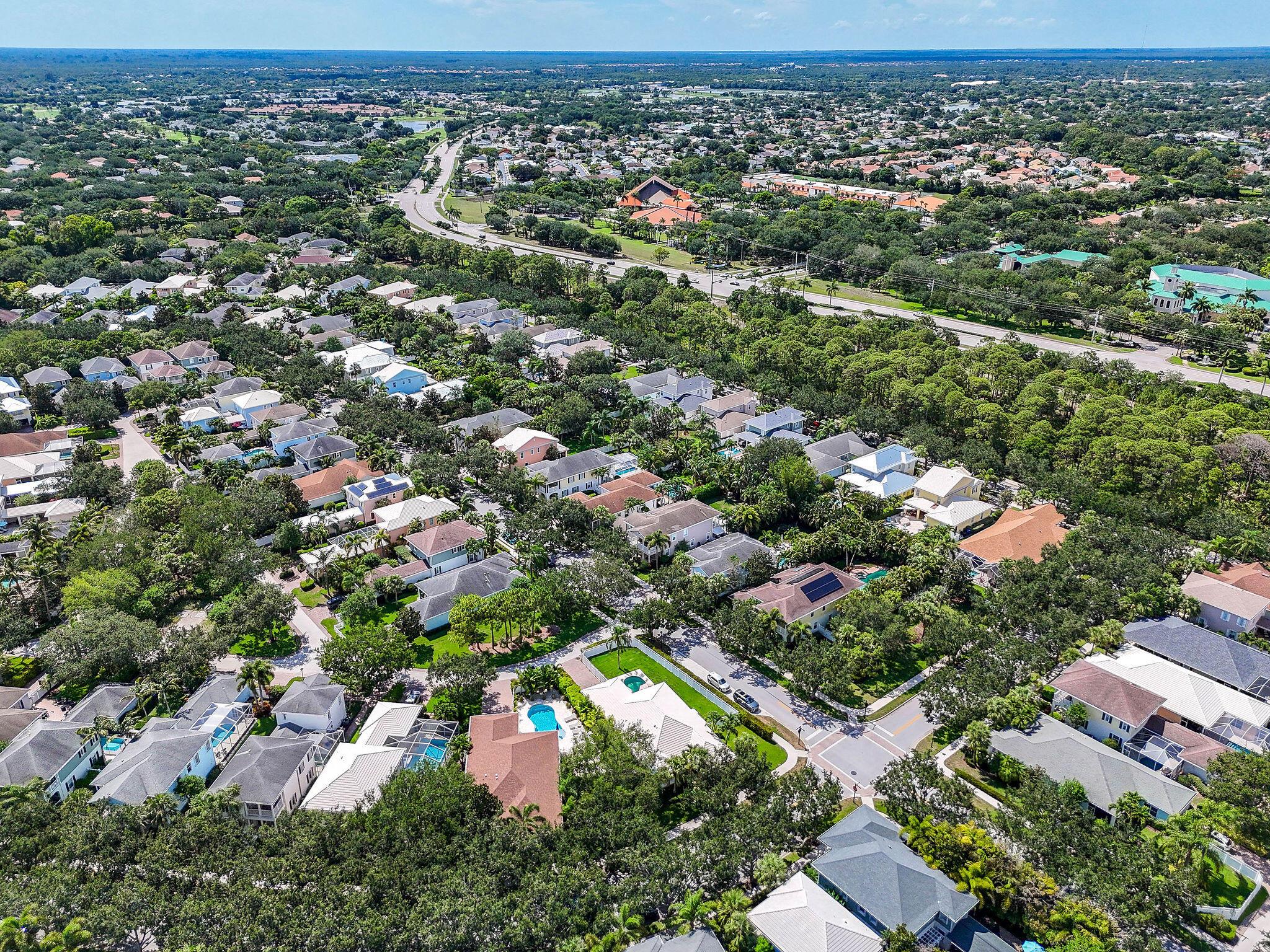 2584 E Community Dr Jupiter, FL 33458