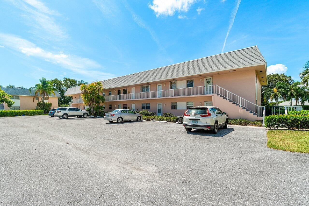 18081 SE Country Clb Dr #Bldg 15 Unit 149