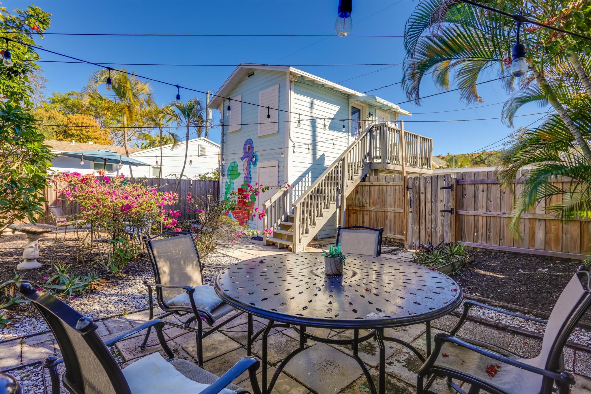 216 S M St #5