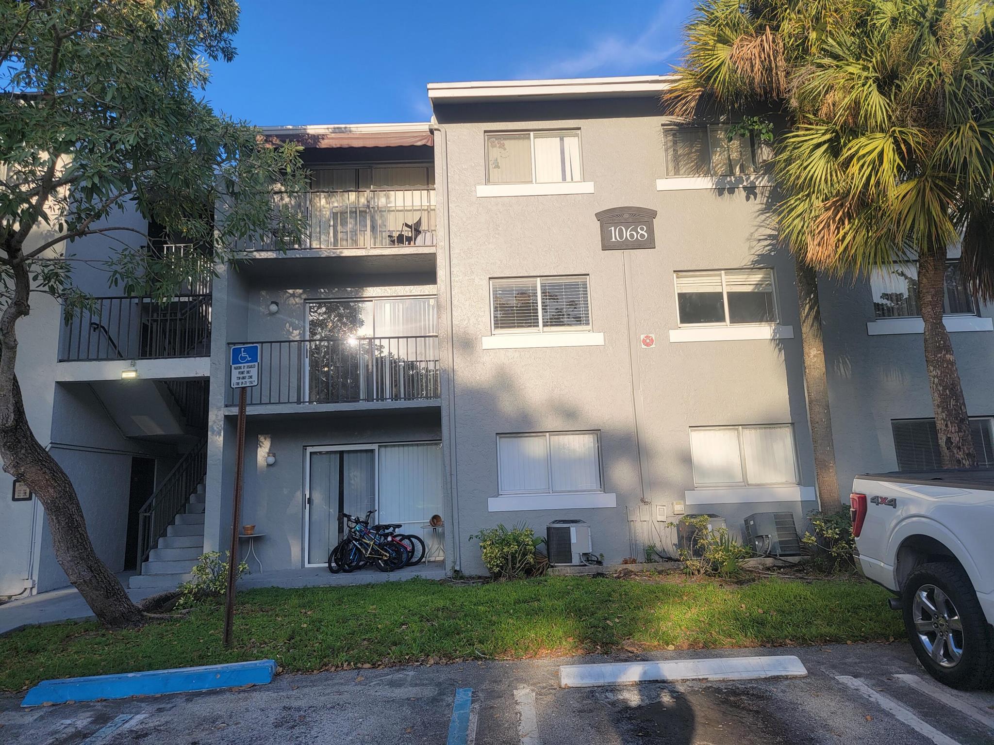 1068 N Benoist Farms Rd #204
