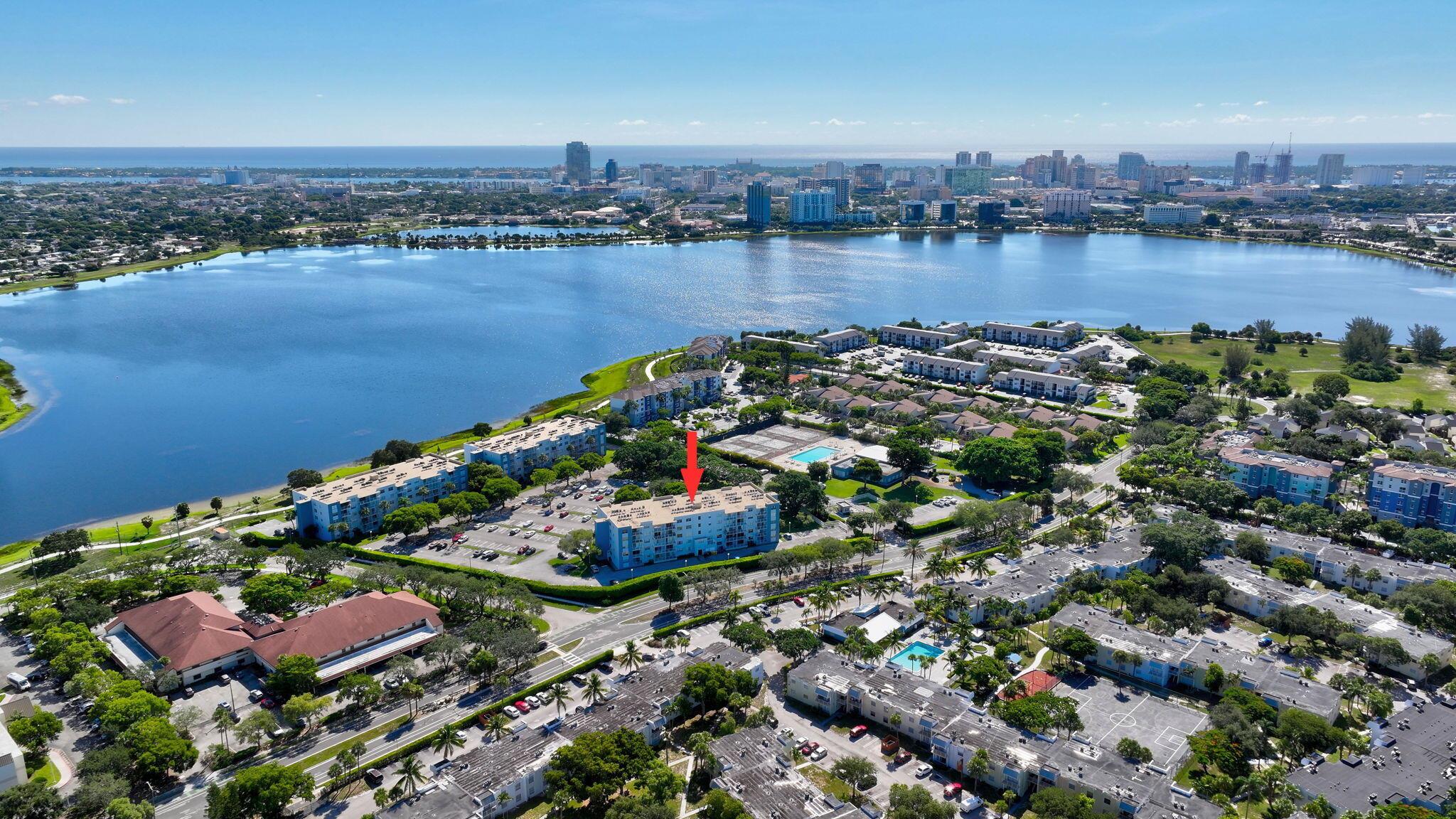500 Executive Ctr Dr #3-J