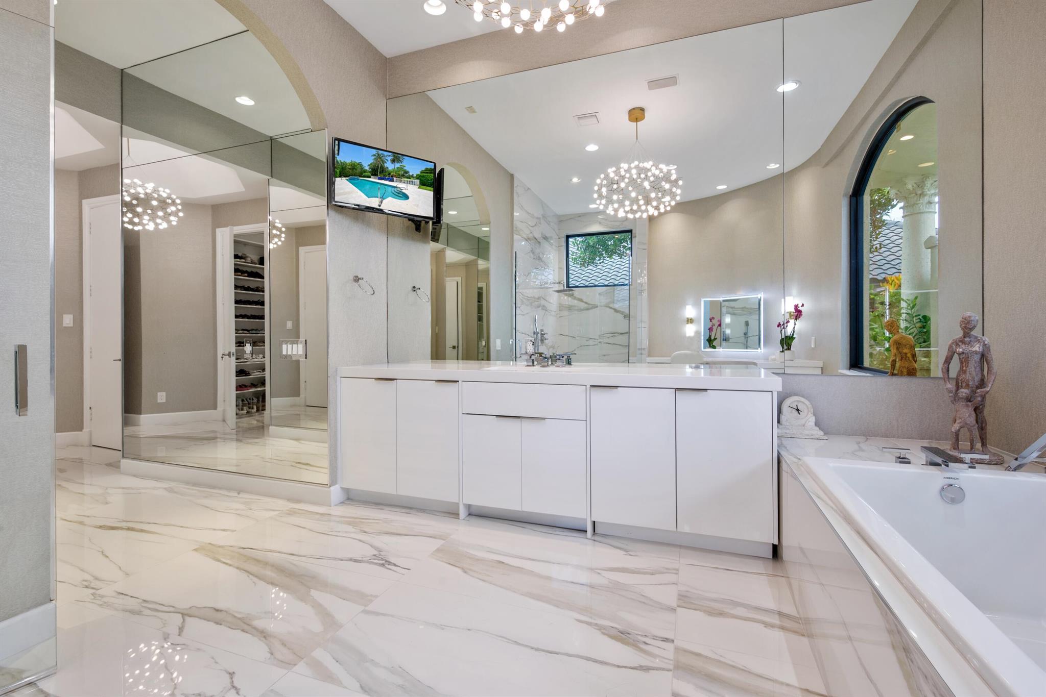 7000 Lions Head Ln Boca Raton, FL 33496