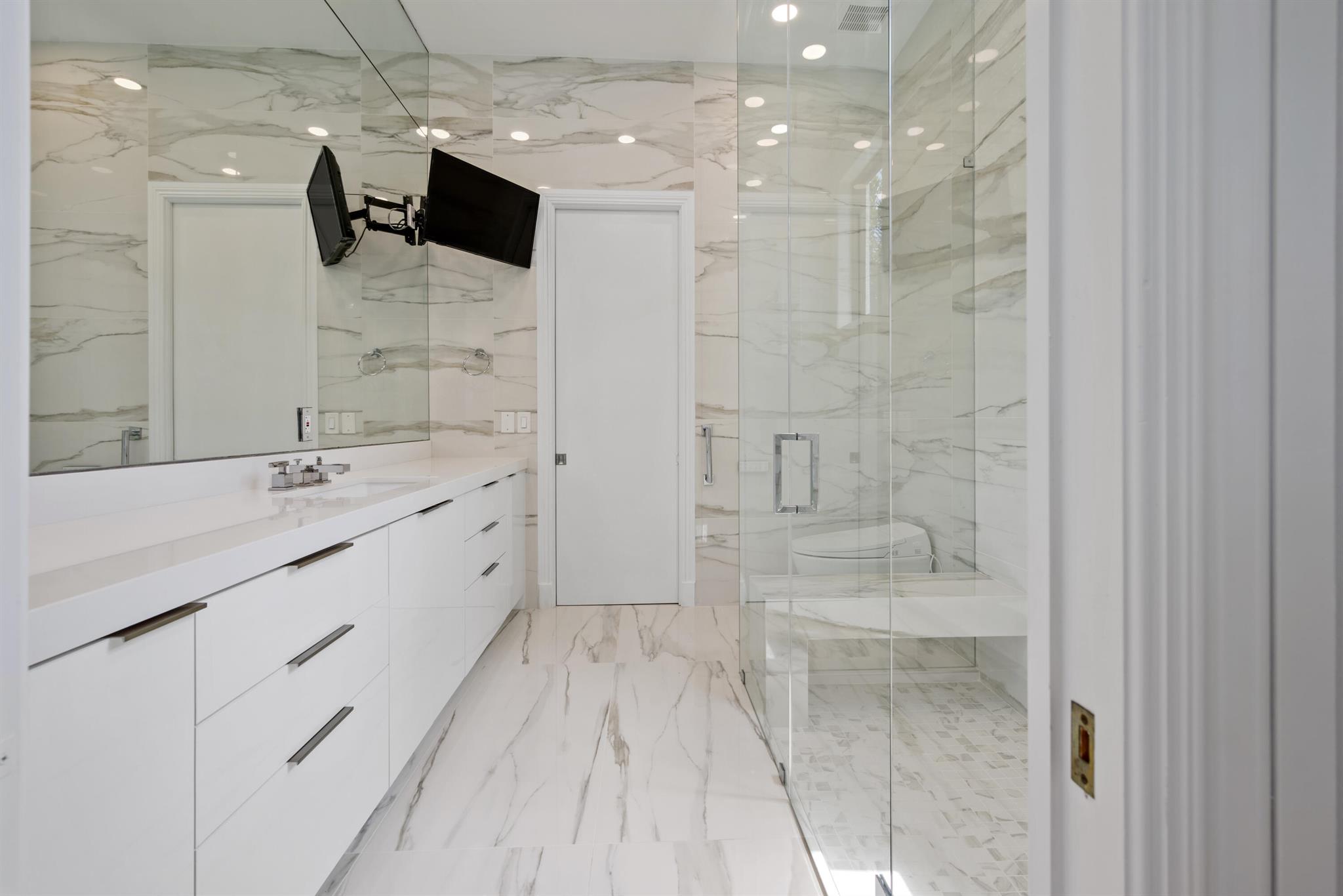 7000 Lions Head Ln Boca Raton, FL 33496