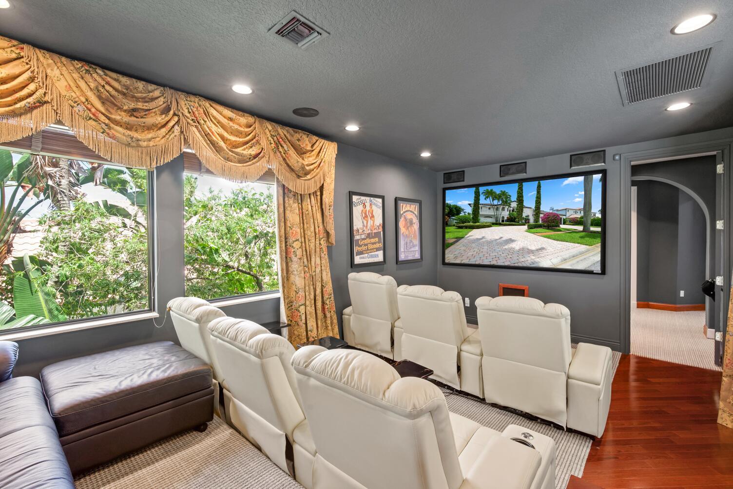 7000 Lions Head Ln Boca Raton, FL 33496