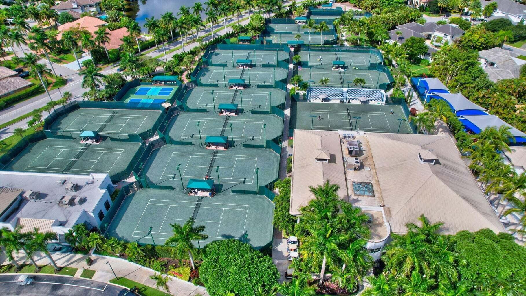 7000 Lions Head Ln Boca Raton, FL 33496