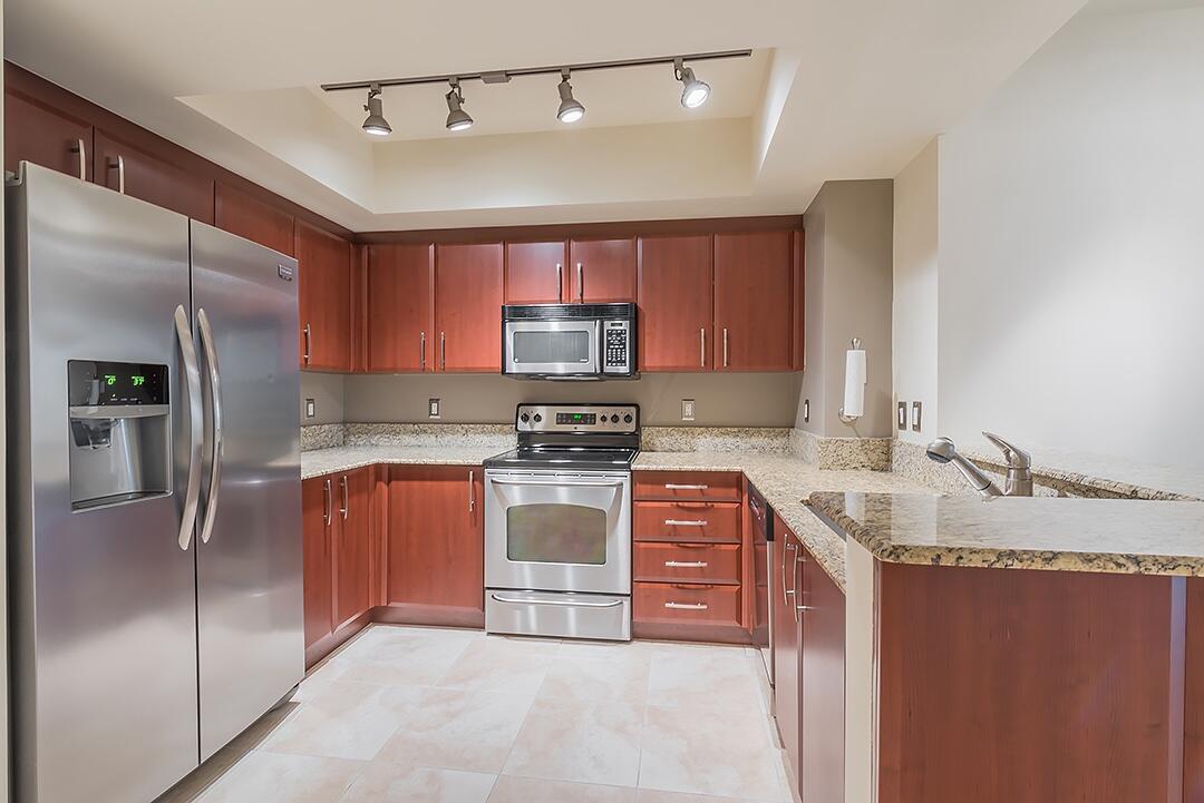 403 S Sapodilla Ave #302