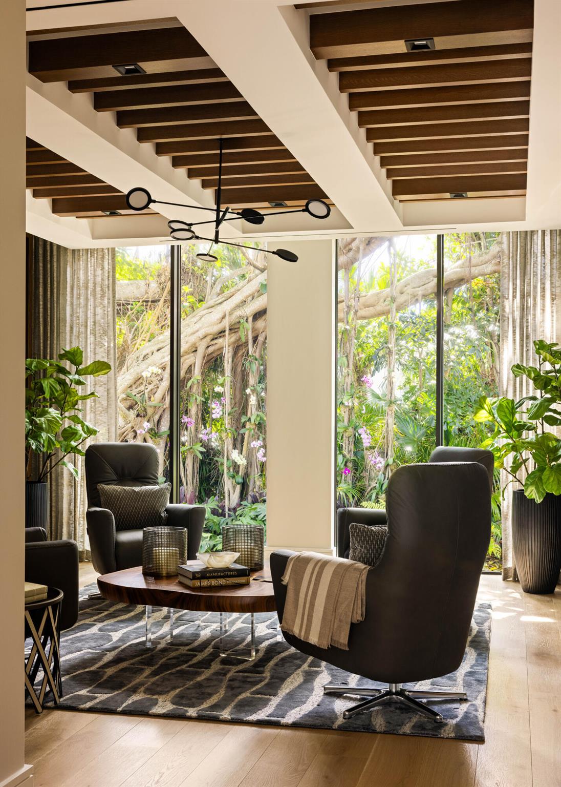 488 S Beach Rd Jupiter Island, FL 33455