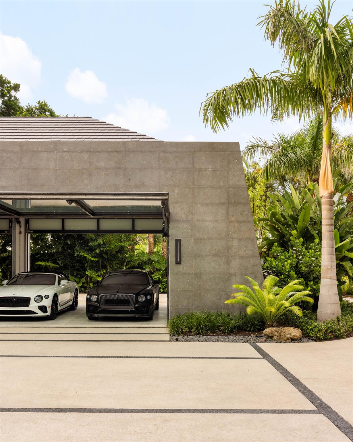 488 S Beach Rd Jupiter Island, FL 33455