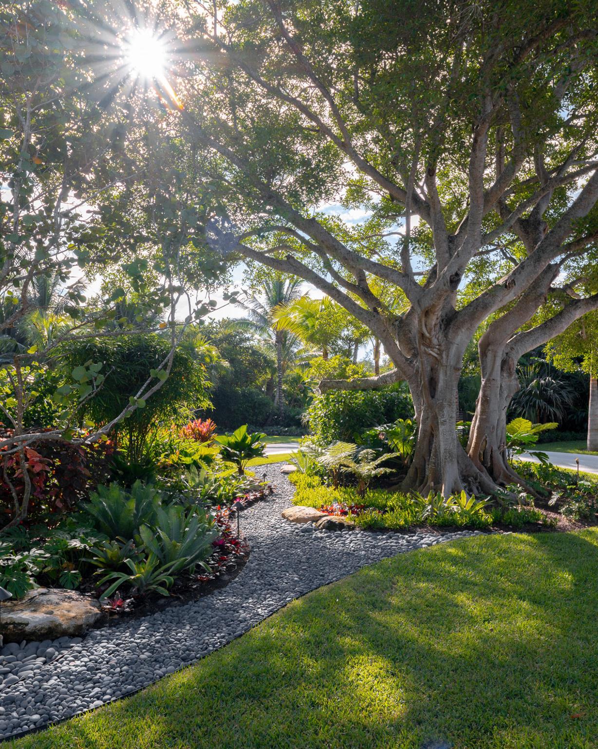 488 S Beach Rd Jupiter Island, FL 33455