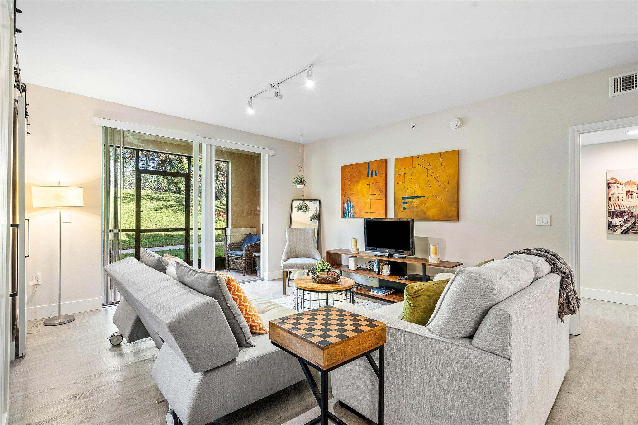 11770 Saint Andrews Pl #102