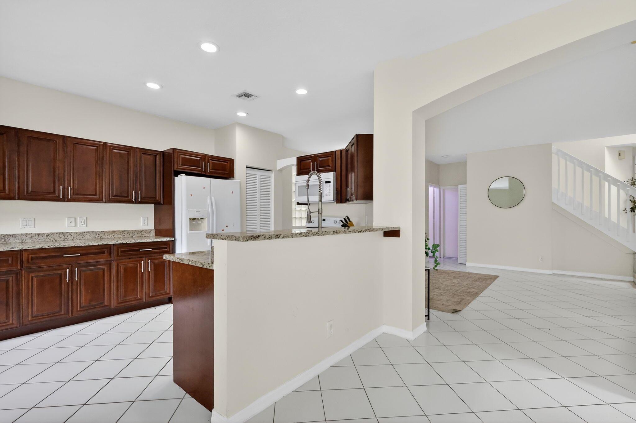 6857 Sugarloaf Key St Lake Worth, FL 33467