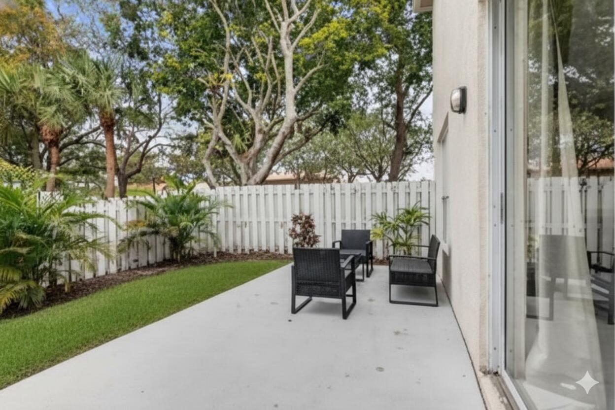 6857 Sugarloaf Key St Lake Worth, FL 33467