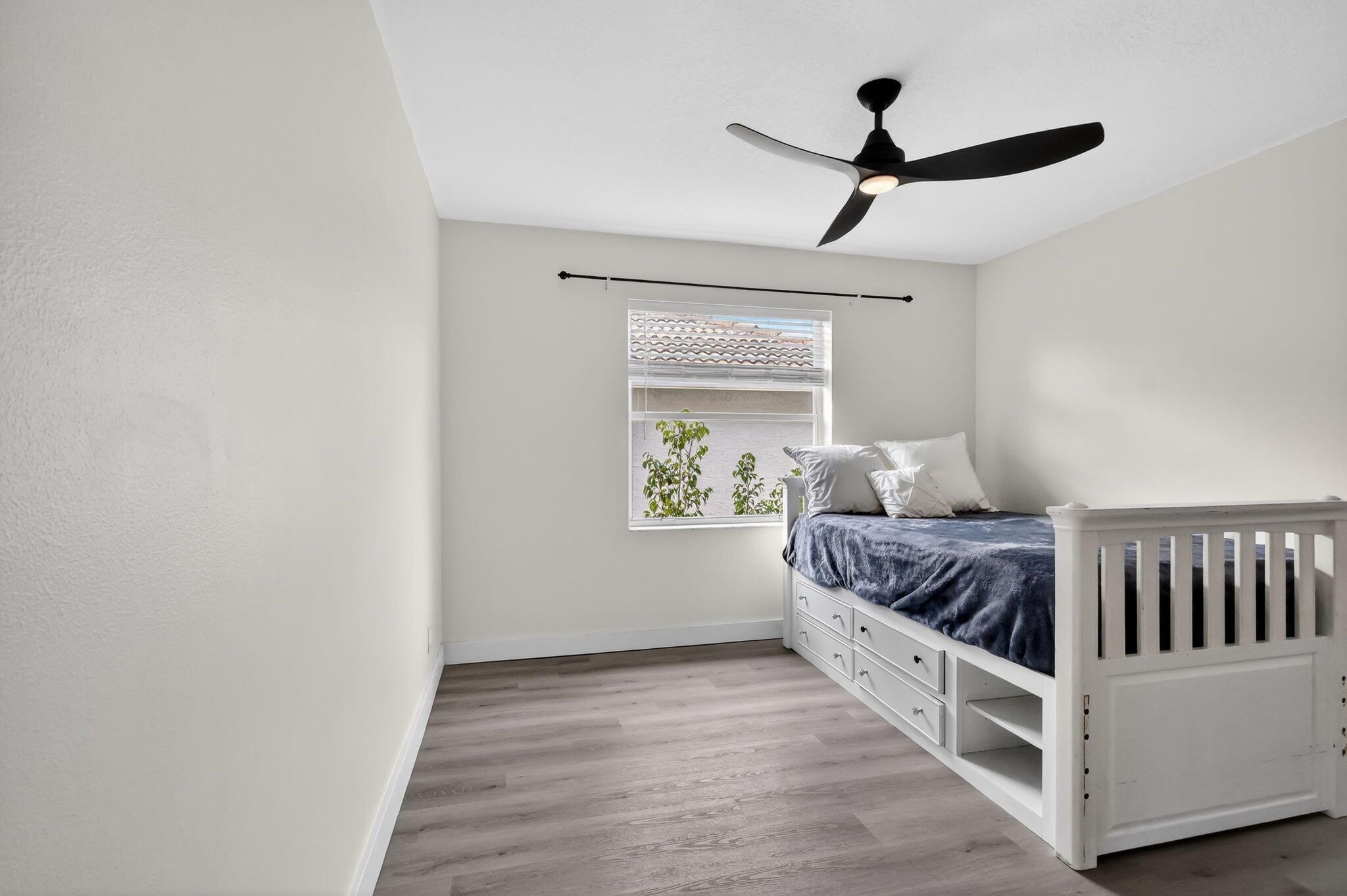 6857 Sugarloaf Key St Lake Worth, FL 33467