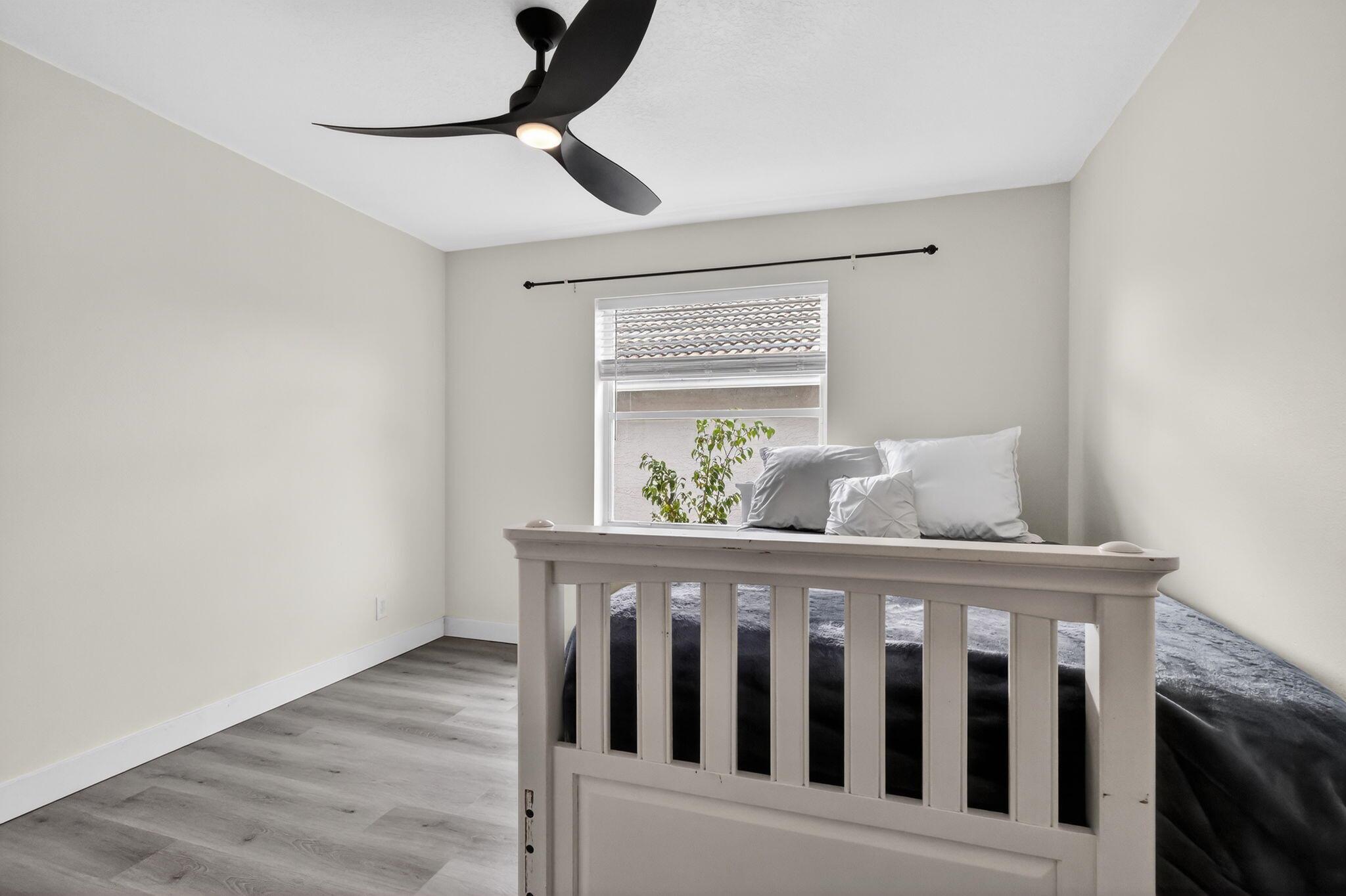 6857 Sugarloaf Key St Lake Worth, FL 33467