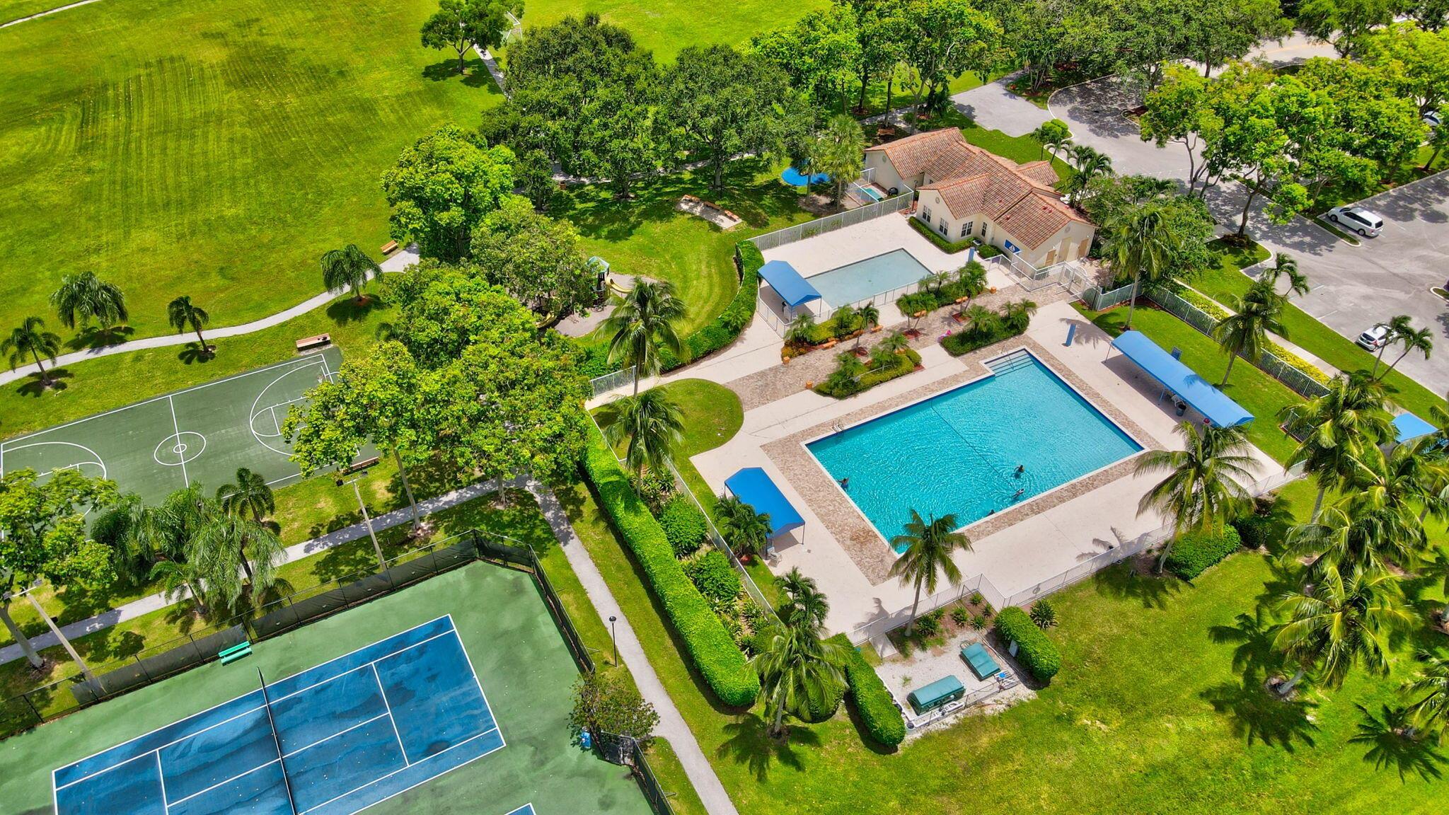 6857 Sugarloaf Key St Lake Worth, FL 33467