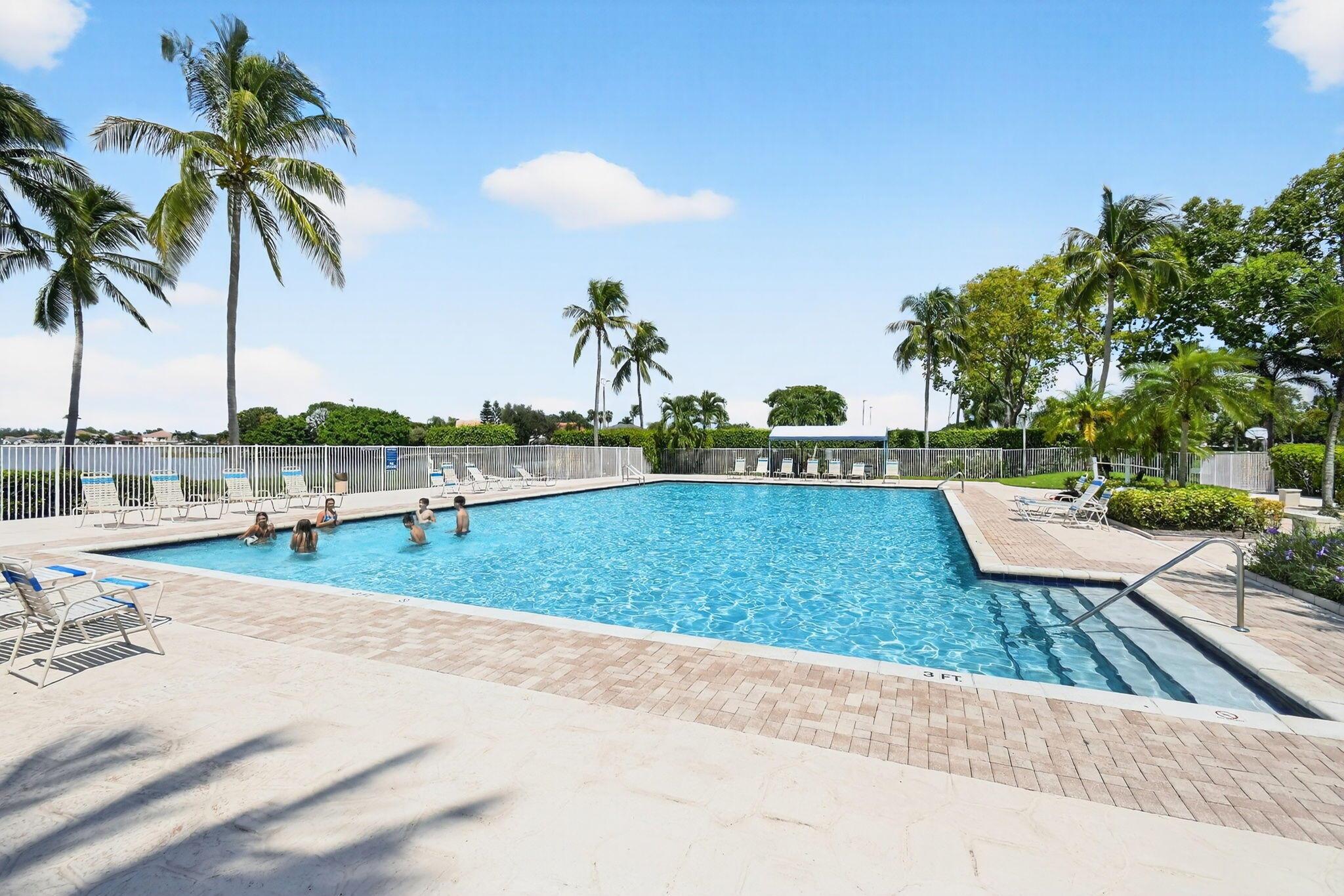 6857 Sugarloaf Key St Lake Worth, FL 33467