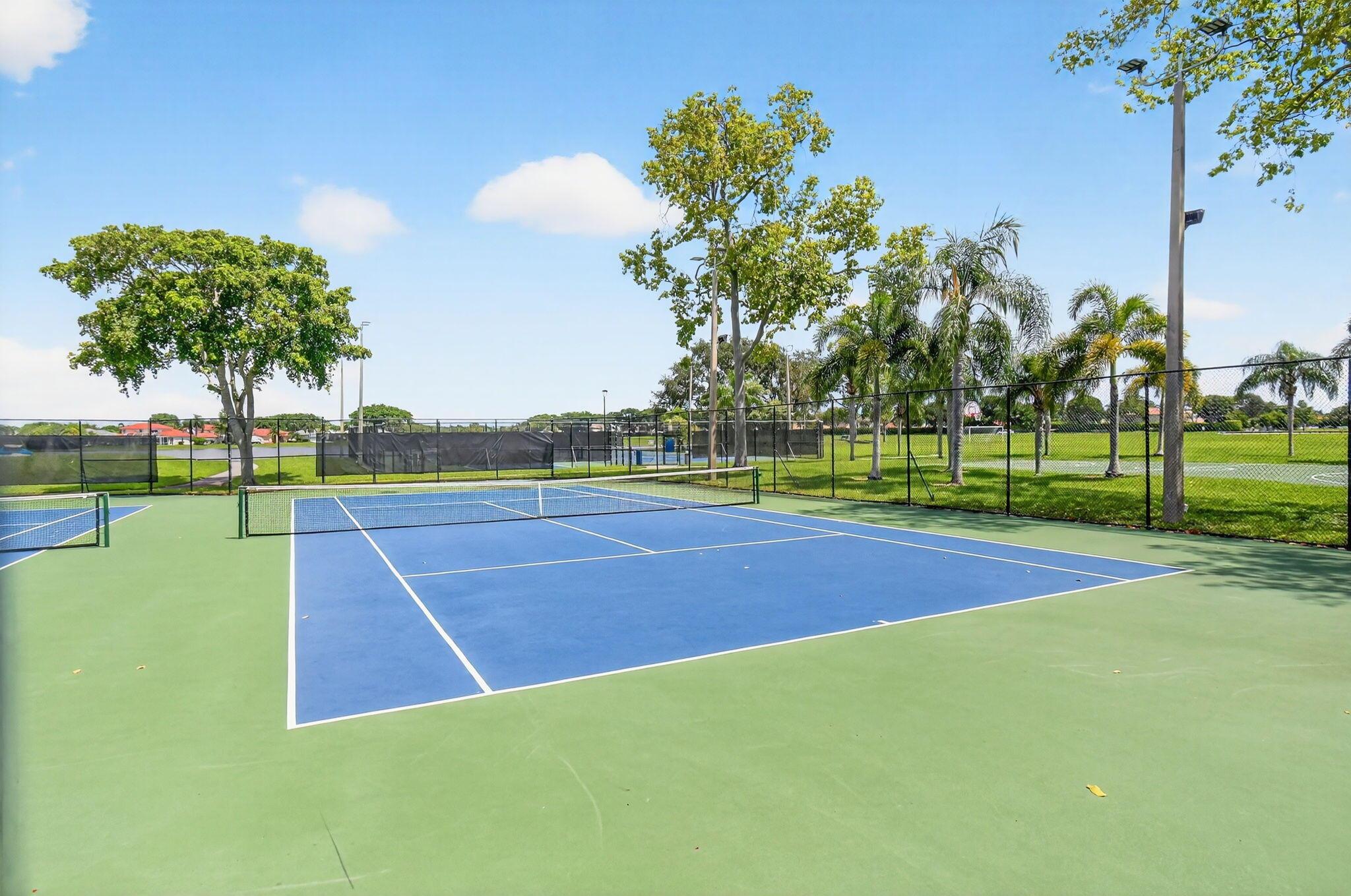 6857 Sugarloaf Key St Lake Worth, FL 33467