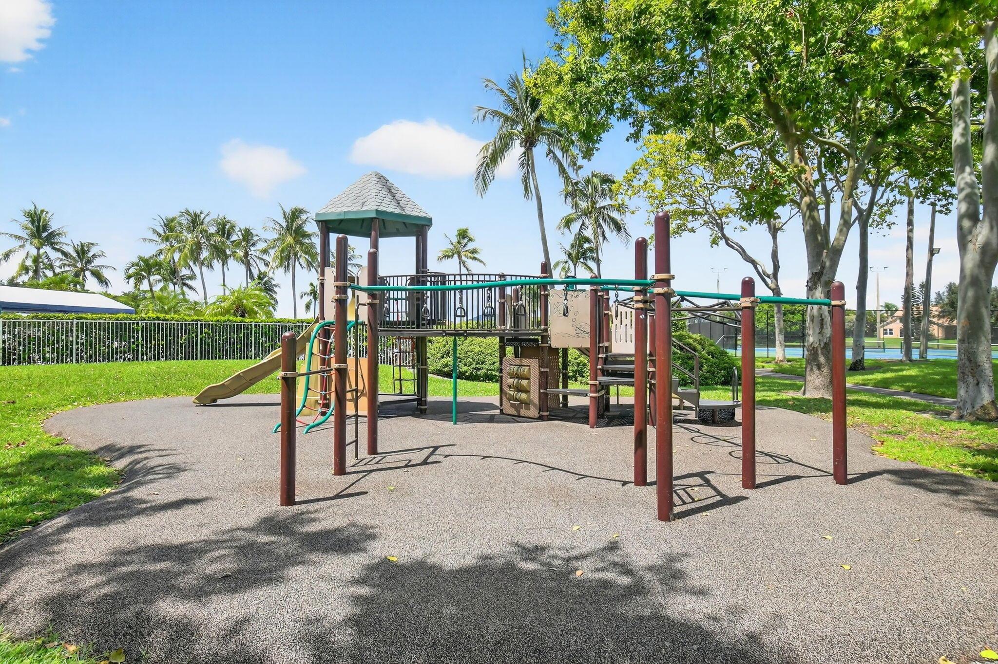 6857 Sugarloaf Key St Lake Worth, FL 33467