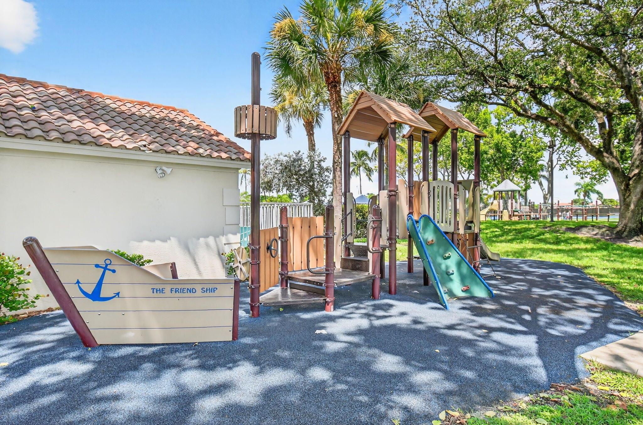 6857 Sugarloaf Key St Lake Worth, FL 33467