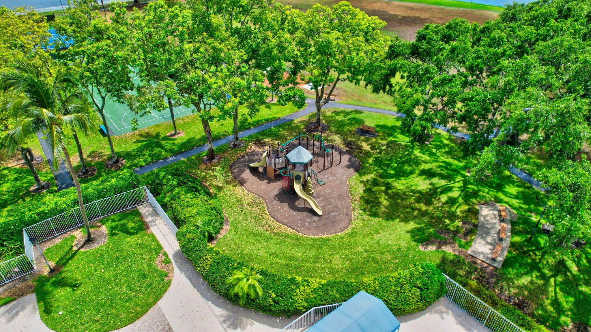 6857 Sugarloaf Key St Lake Worth, FL 33467