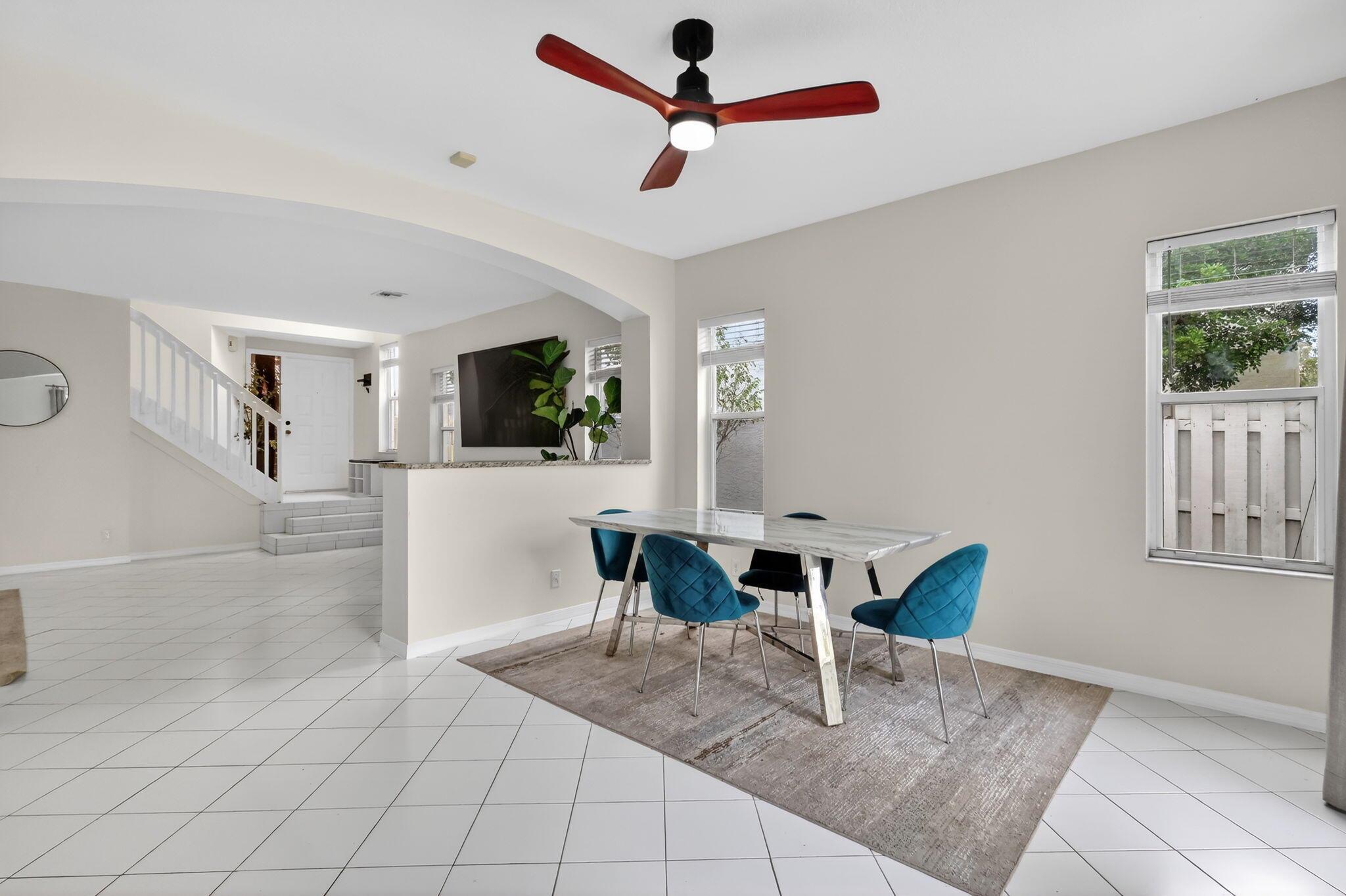 6857 Sugarloaf Key St Lake Worth, FL 33467