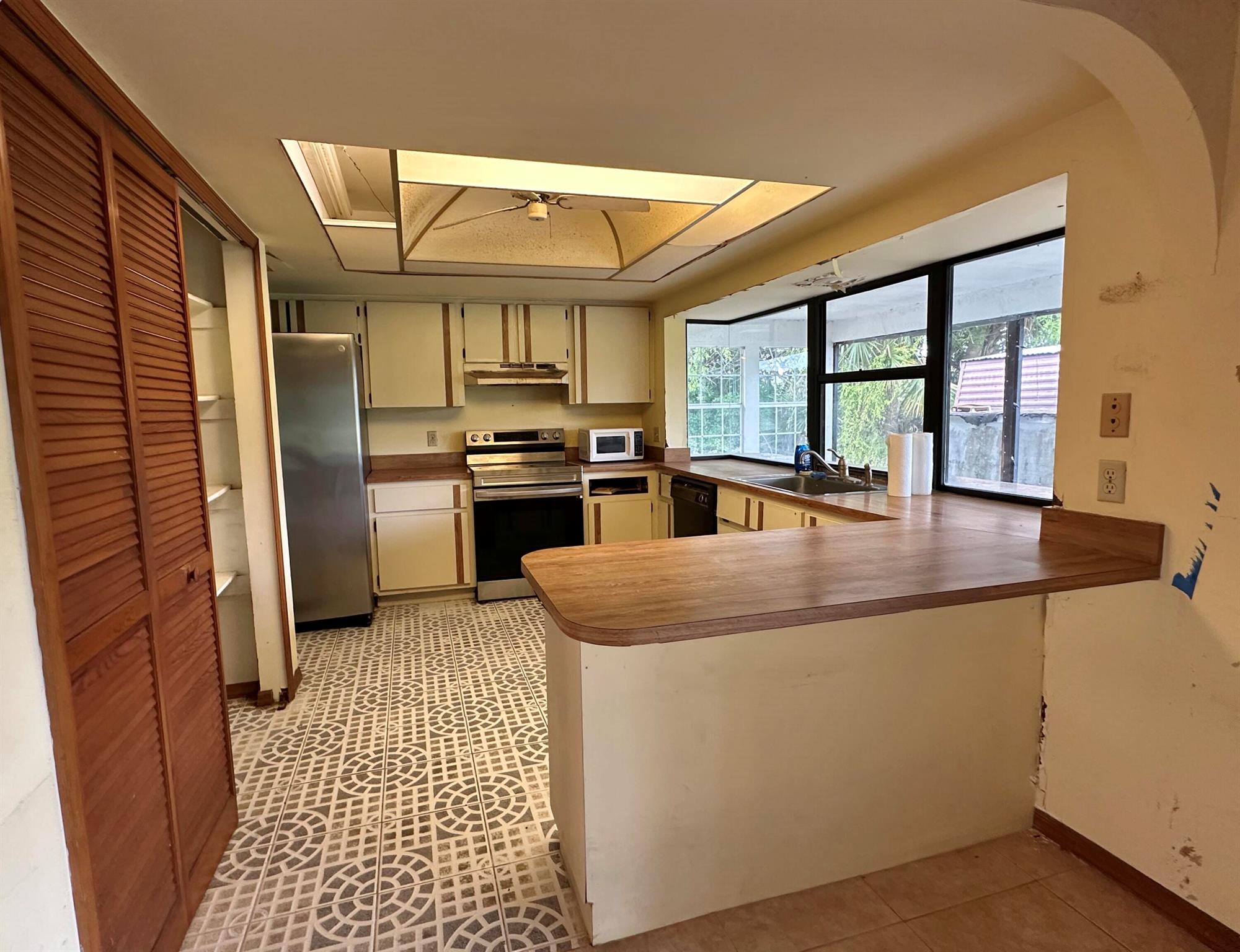 1975 SW Import Dr Port St Lucie, FL 34953