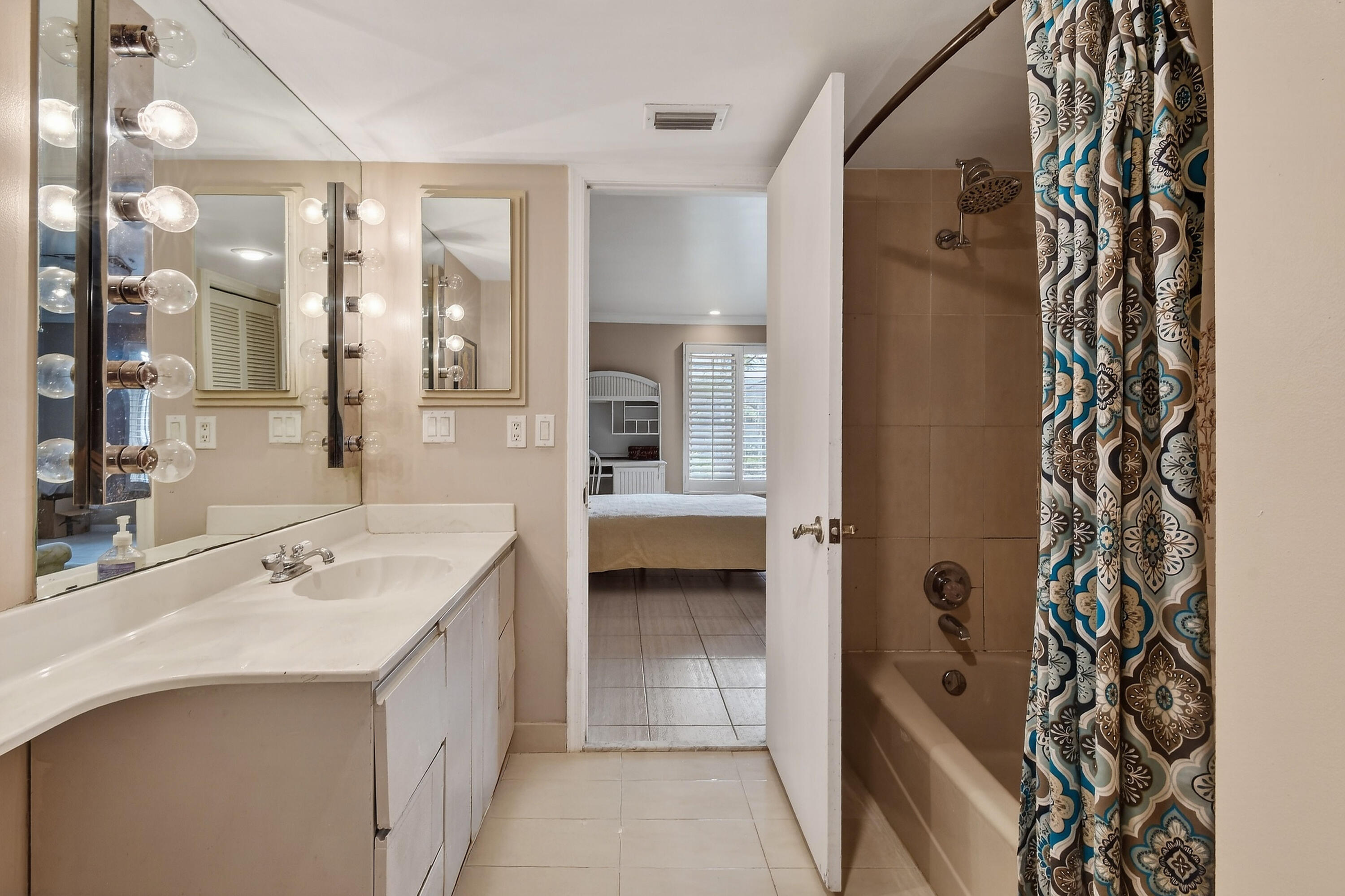 285 Golfview Tequesta, FL 33469