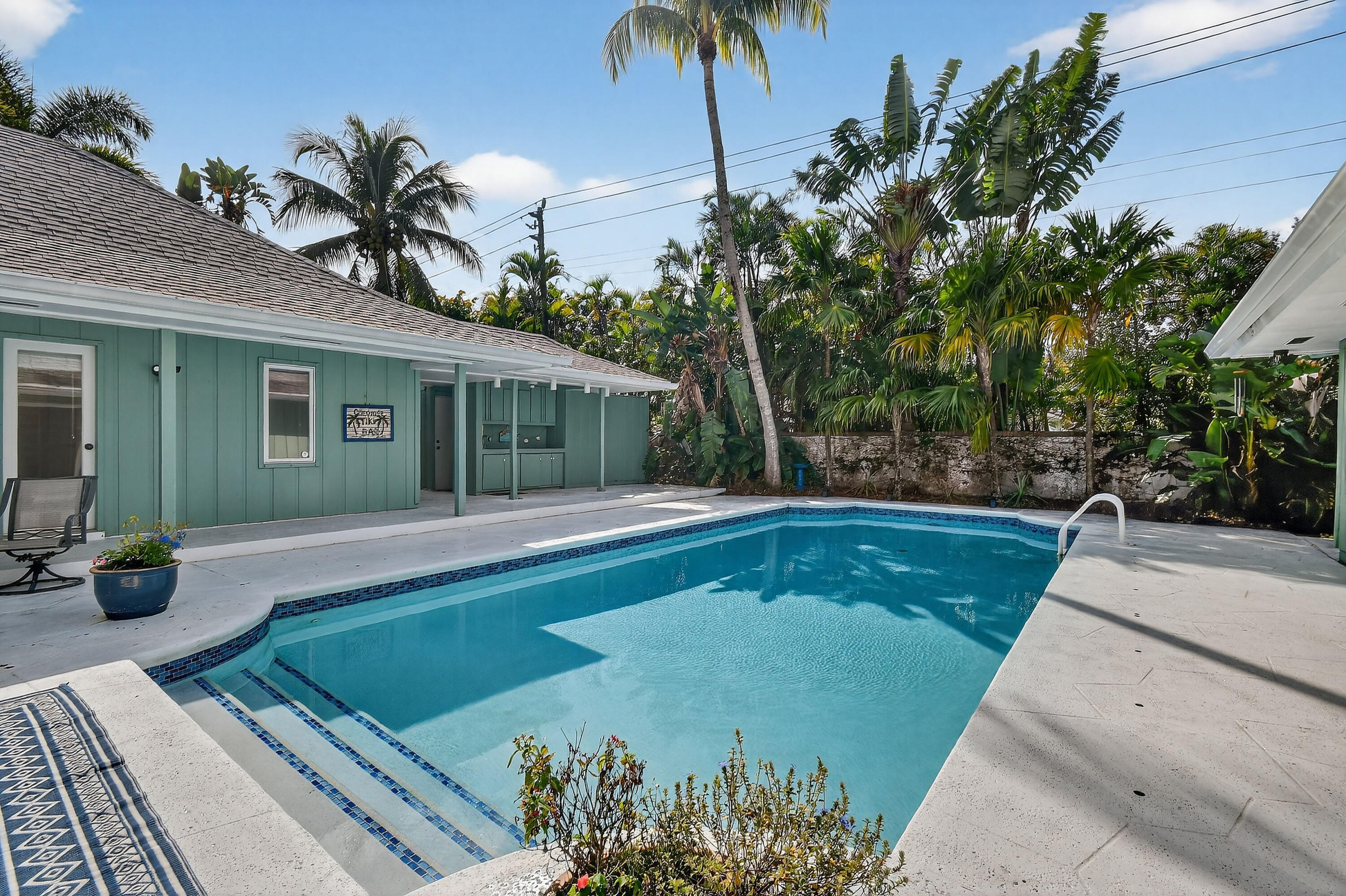 285 Golfview Tequesta, FL 33469