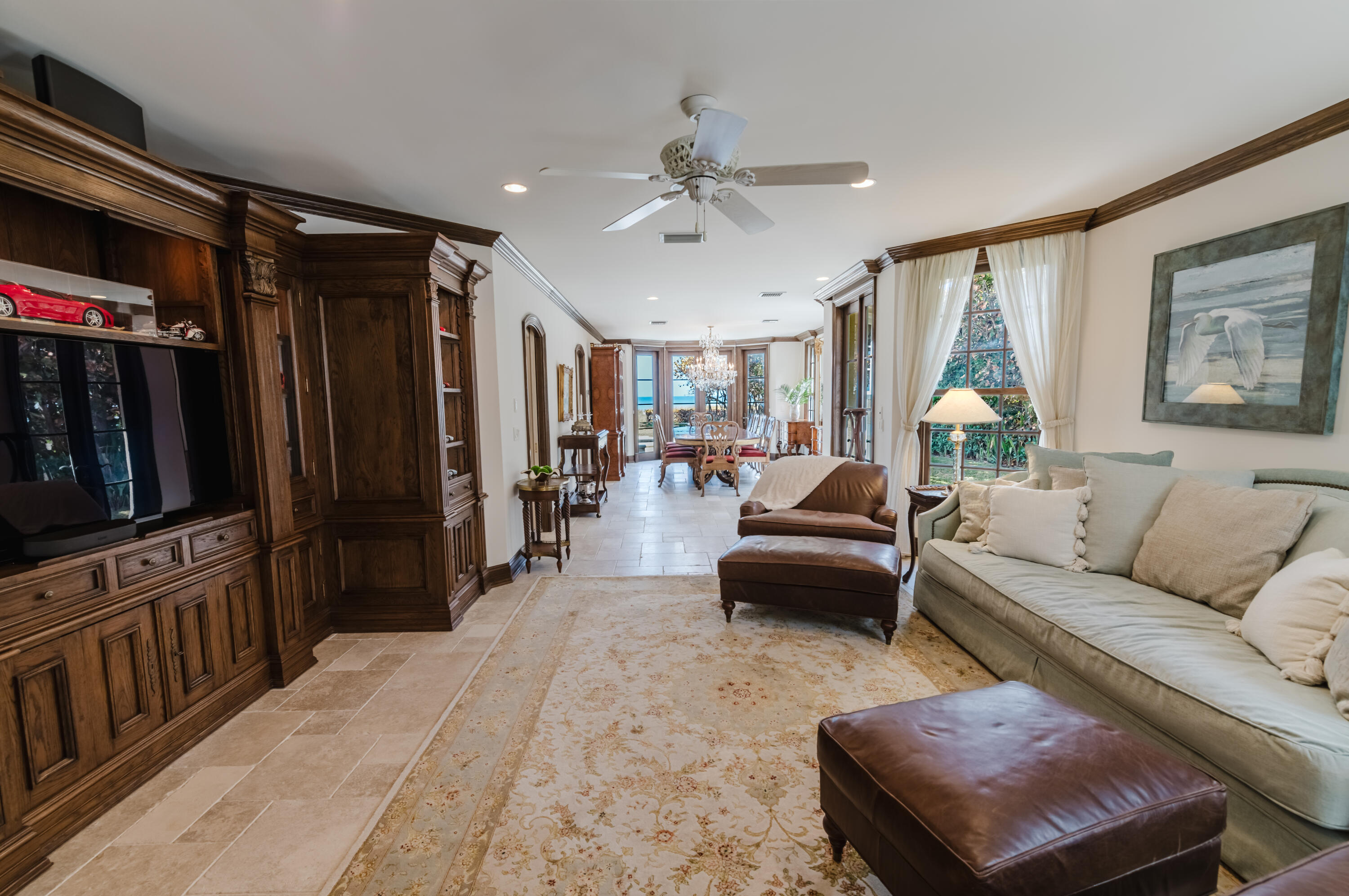 19 N Beach Jupiter Island, FL 33455