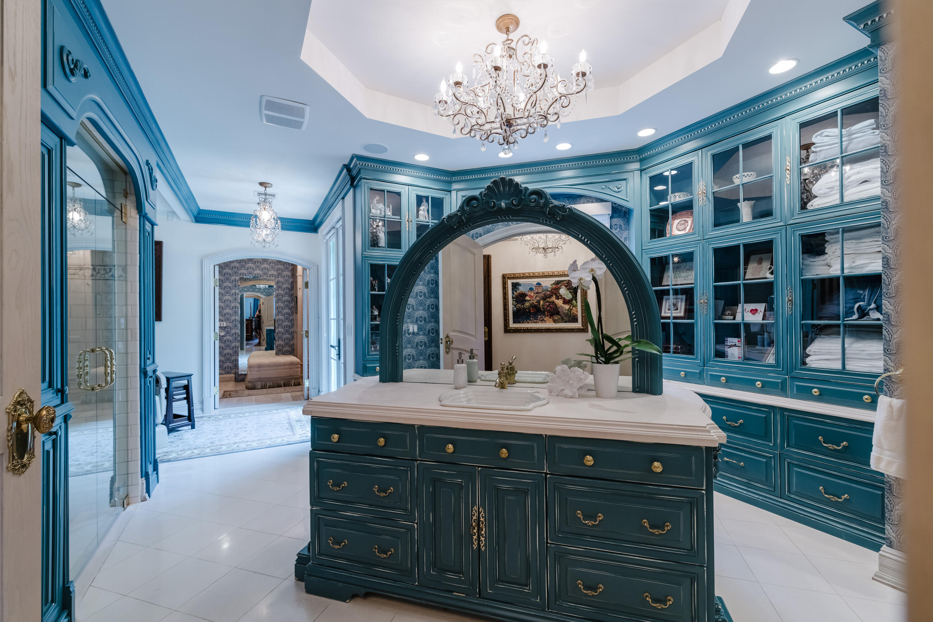 19 N Beach Jupiter Island, FL 33455