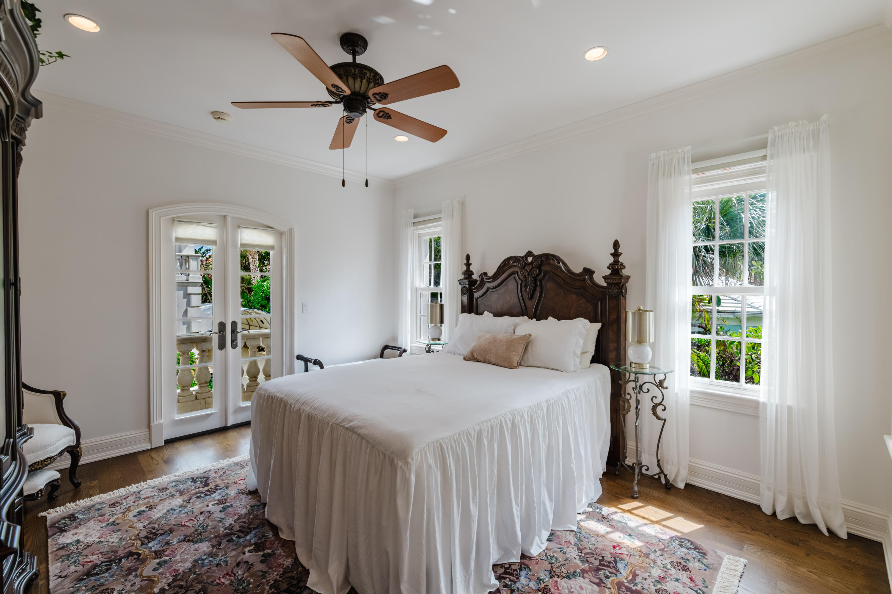 19 N Beach Jupiter Island, FL 33455