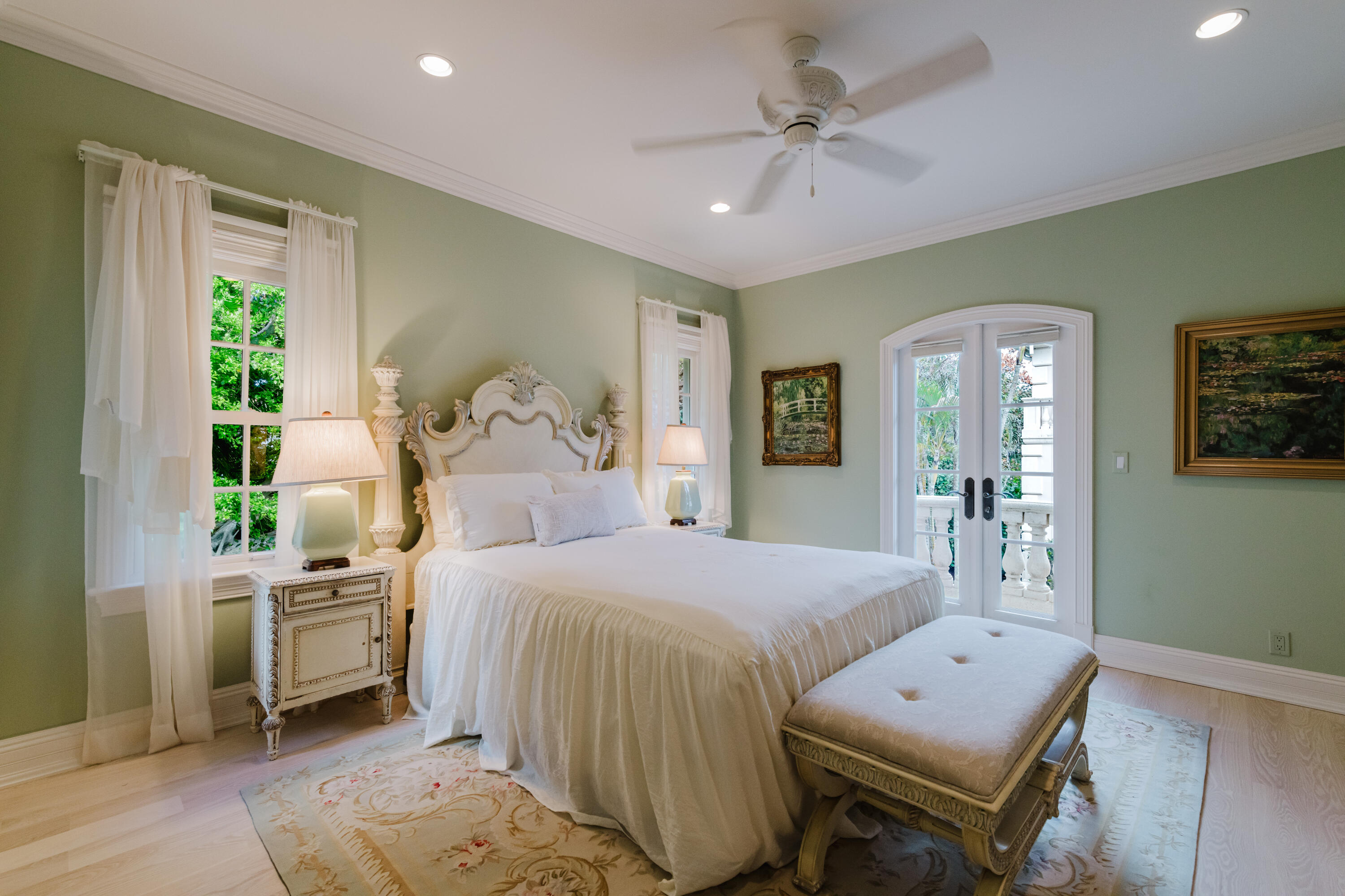 19 N Beach Jupiter Island, FL 33455