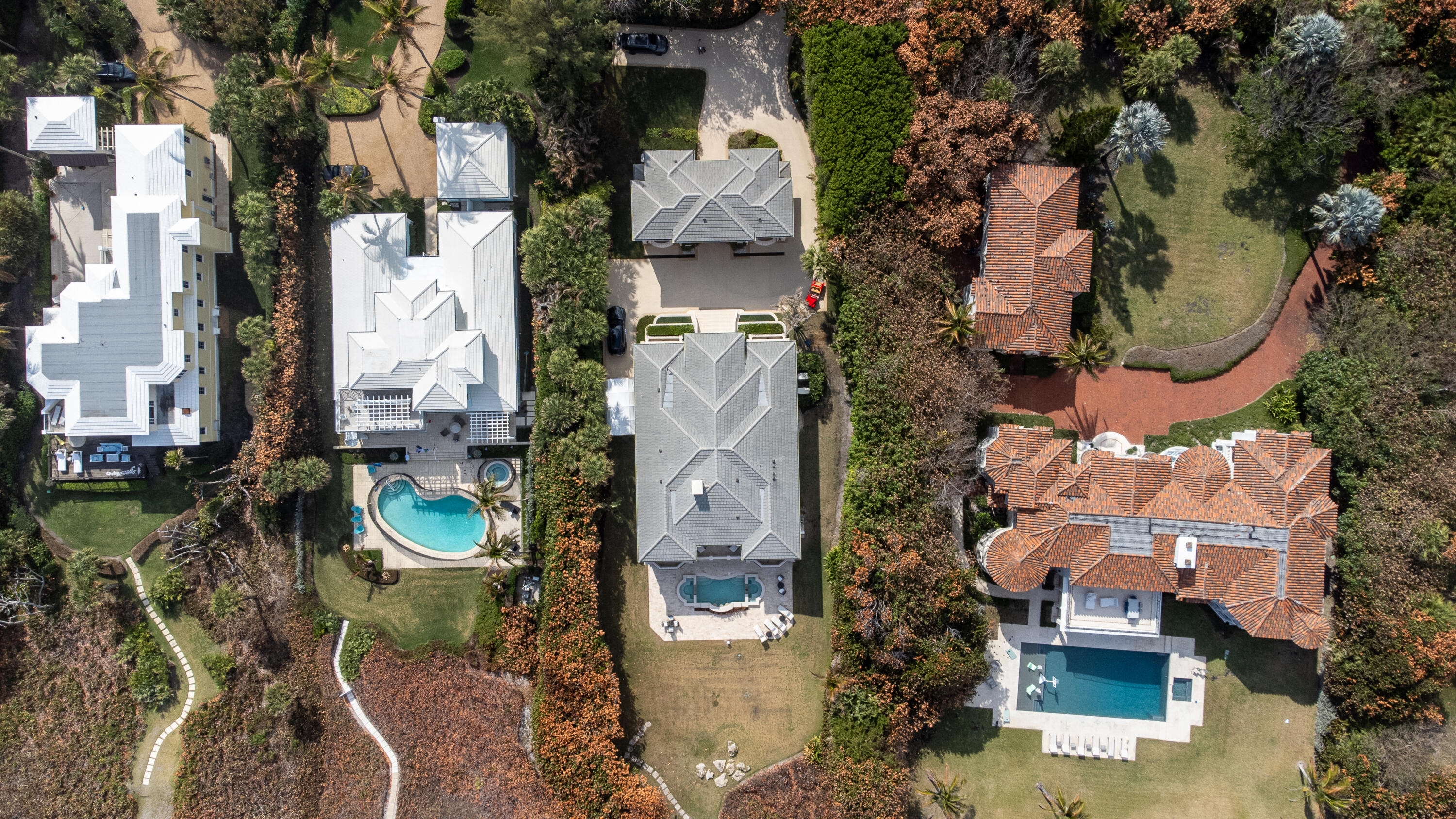 19 N Beach Jupiter Island, FL 33455