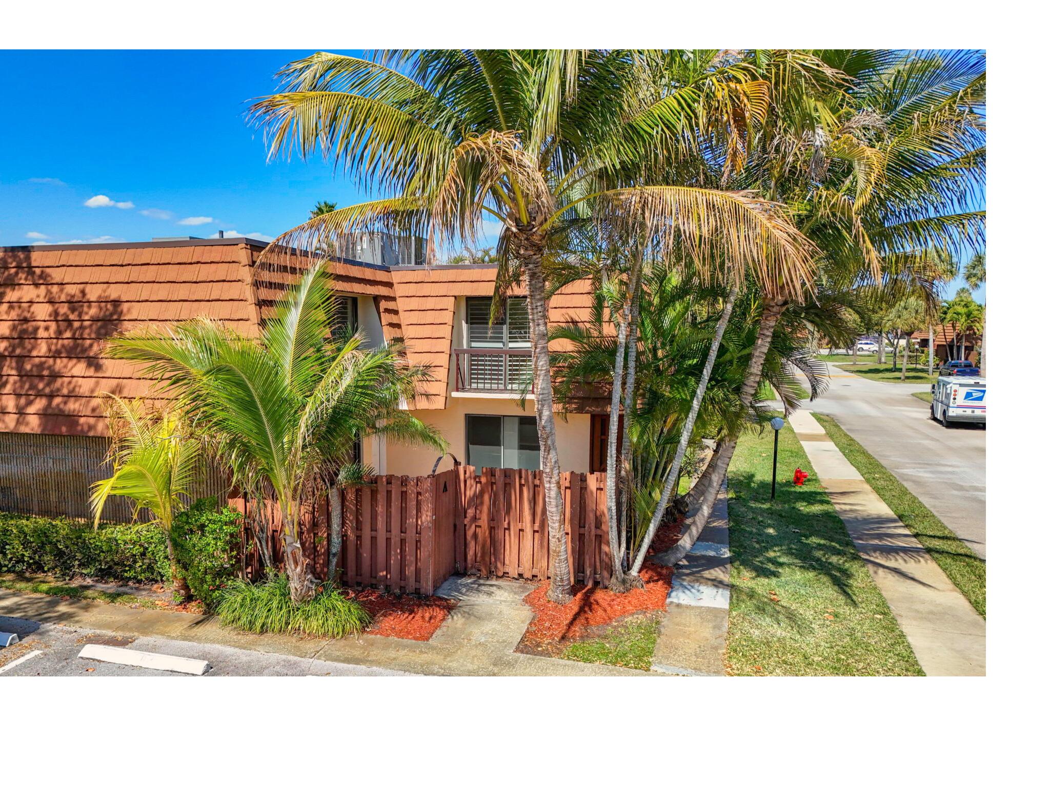 825 Center #9a Jupiter, FL 33458