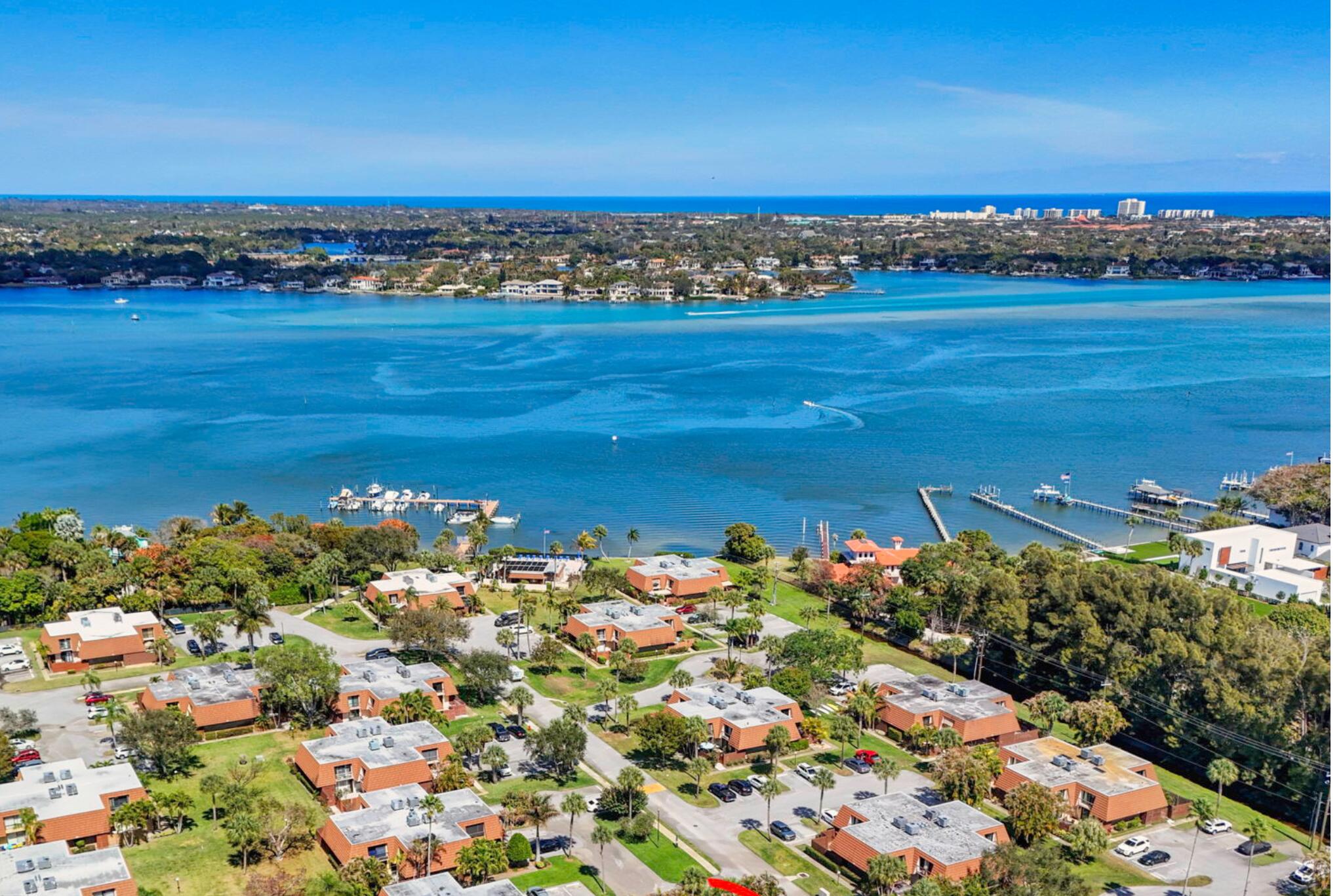 825 Center #9a Jupiter, FL 33458