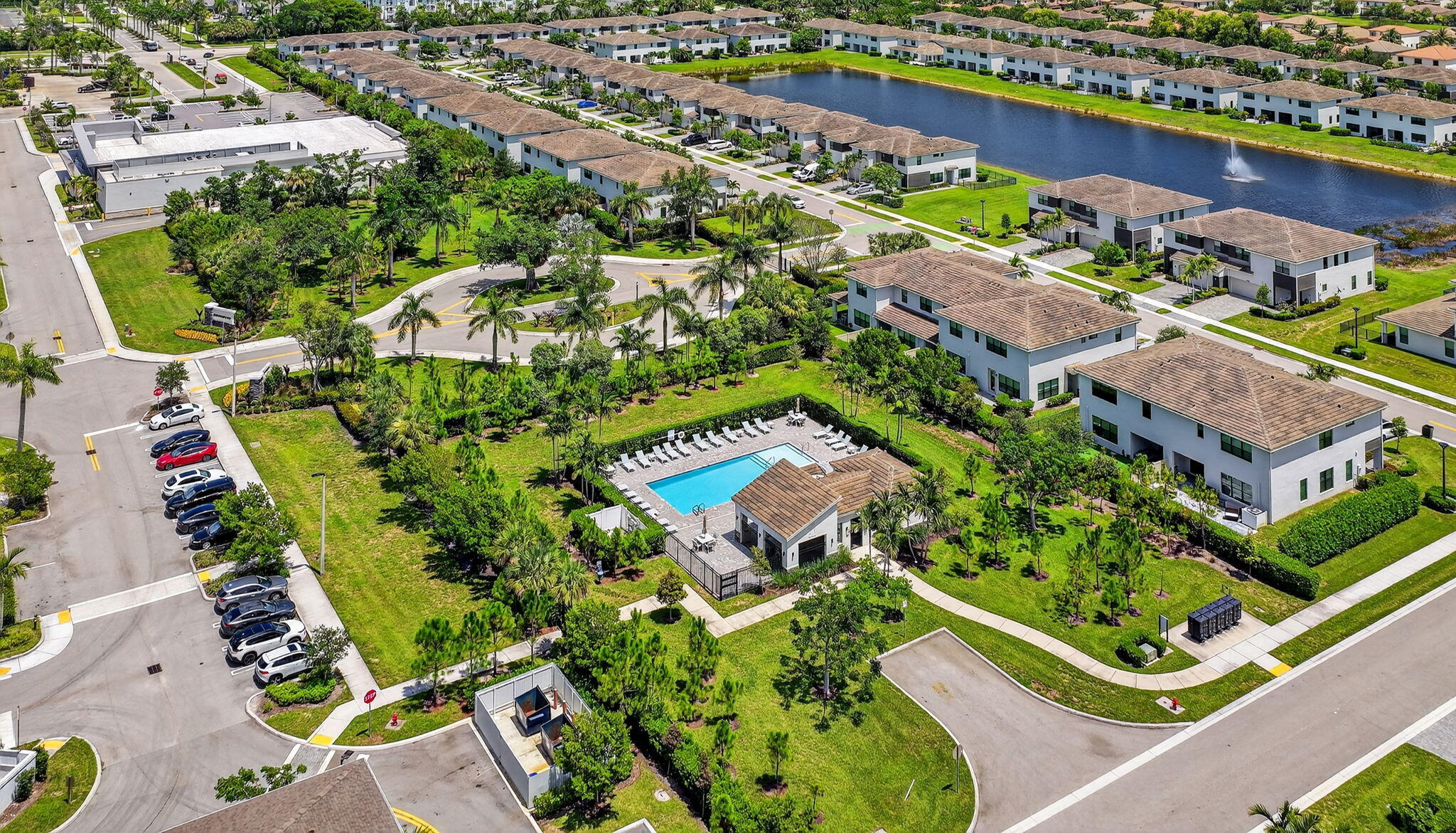 4388 Serpens Lake Worth, FL 33467