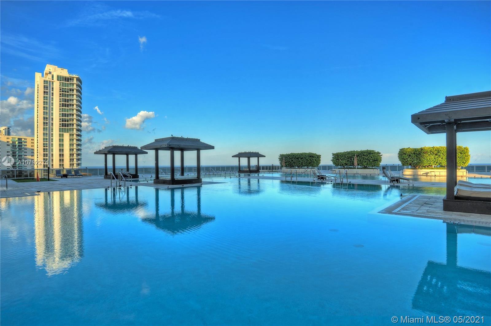 image Beach Club 227