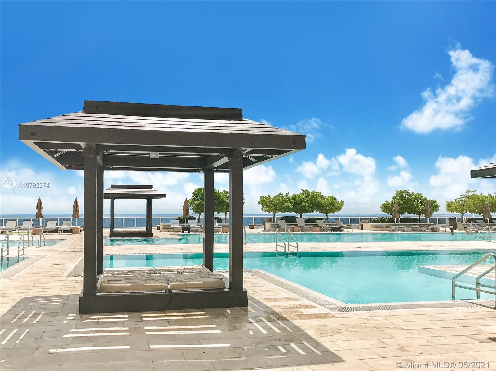 image Beach Club 228