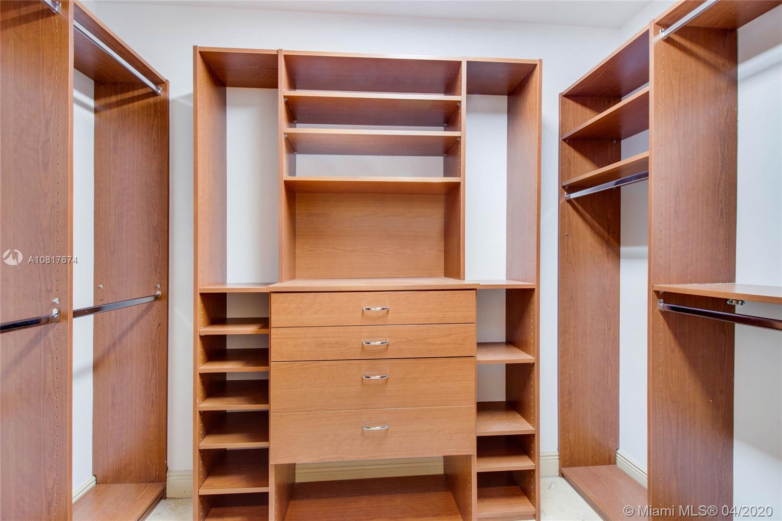 236 Costanera Rd #n/a,Coral Gables, FL 33143