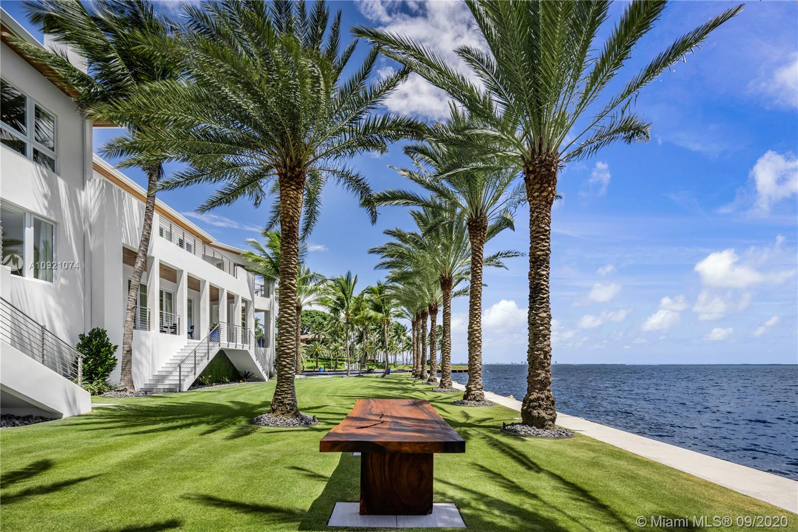 41 Arvida Pkwy Coral Gables, FL 33156