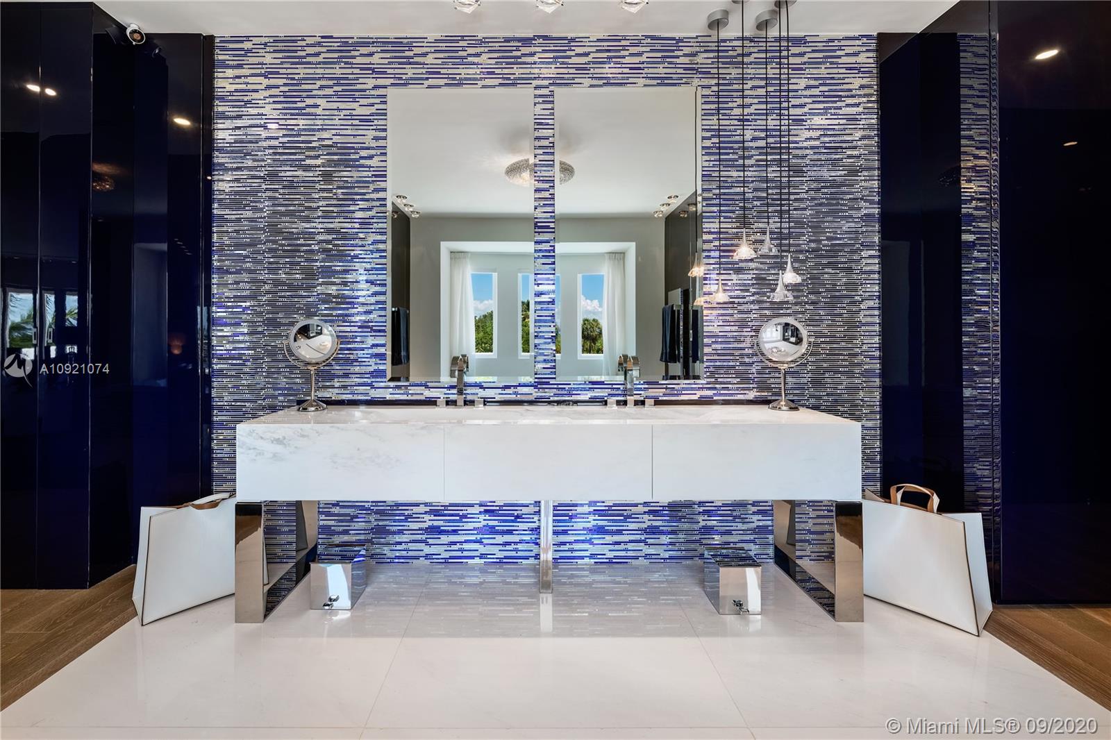 41 Arvida Pkwy Coral Gables, FL 33156