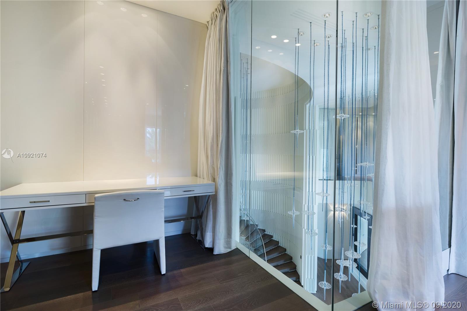 41 Arvida Pkwy Coral Gables, FL 33156