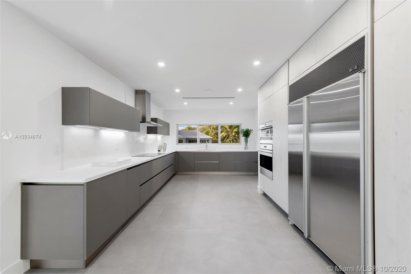 1785 Fairhaven Pl Miami, FL 33133