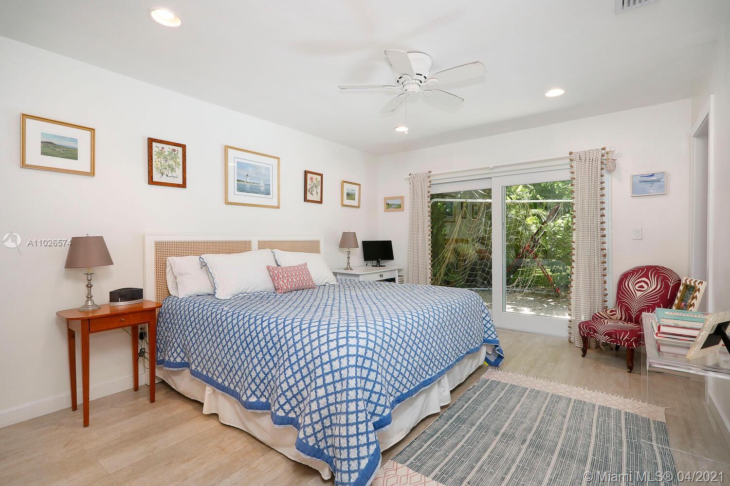 3645 Loquat Ave Coconut Grove, FL 33133