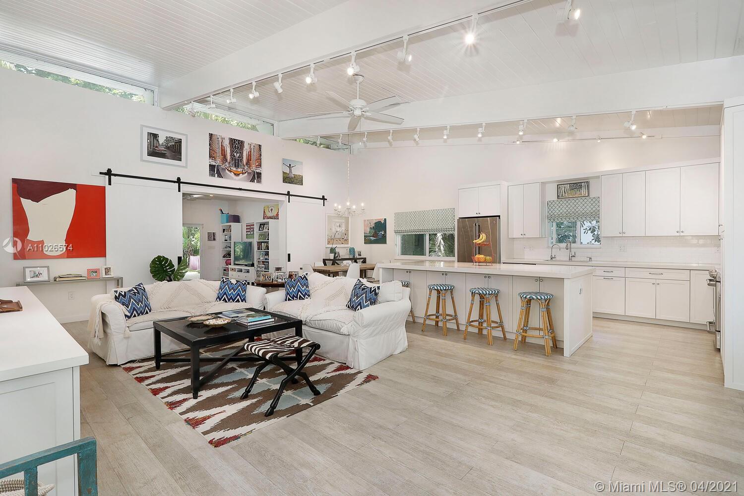 3645 Loquat Ave Coconut Grove, FL 33133